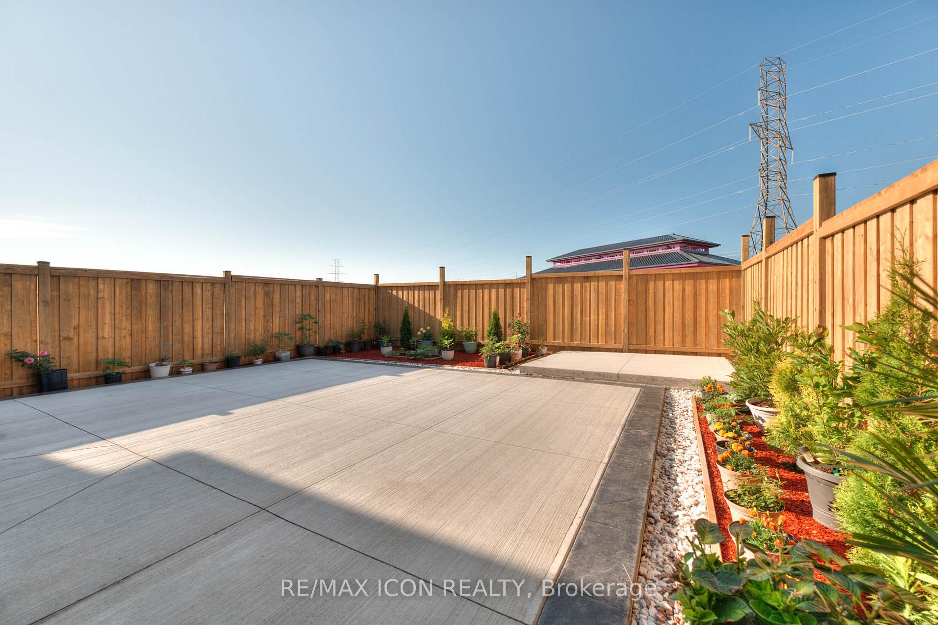Photo 40 of 22 Saxony Street, Kitchener — HOMEH