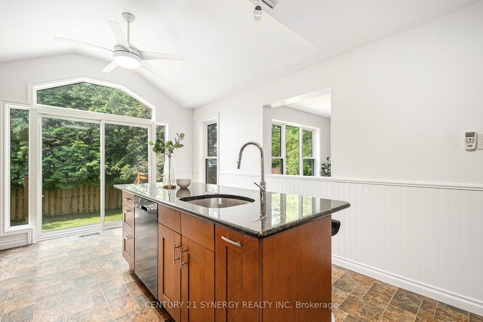 Photo 14 of 62 Moresby Drive, Ottawa, Kanata - Bridlewood — HOMEH
