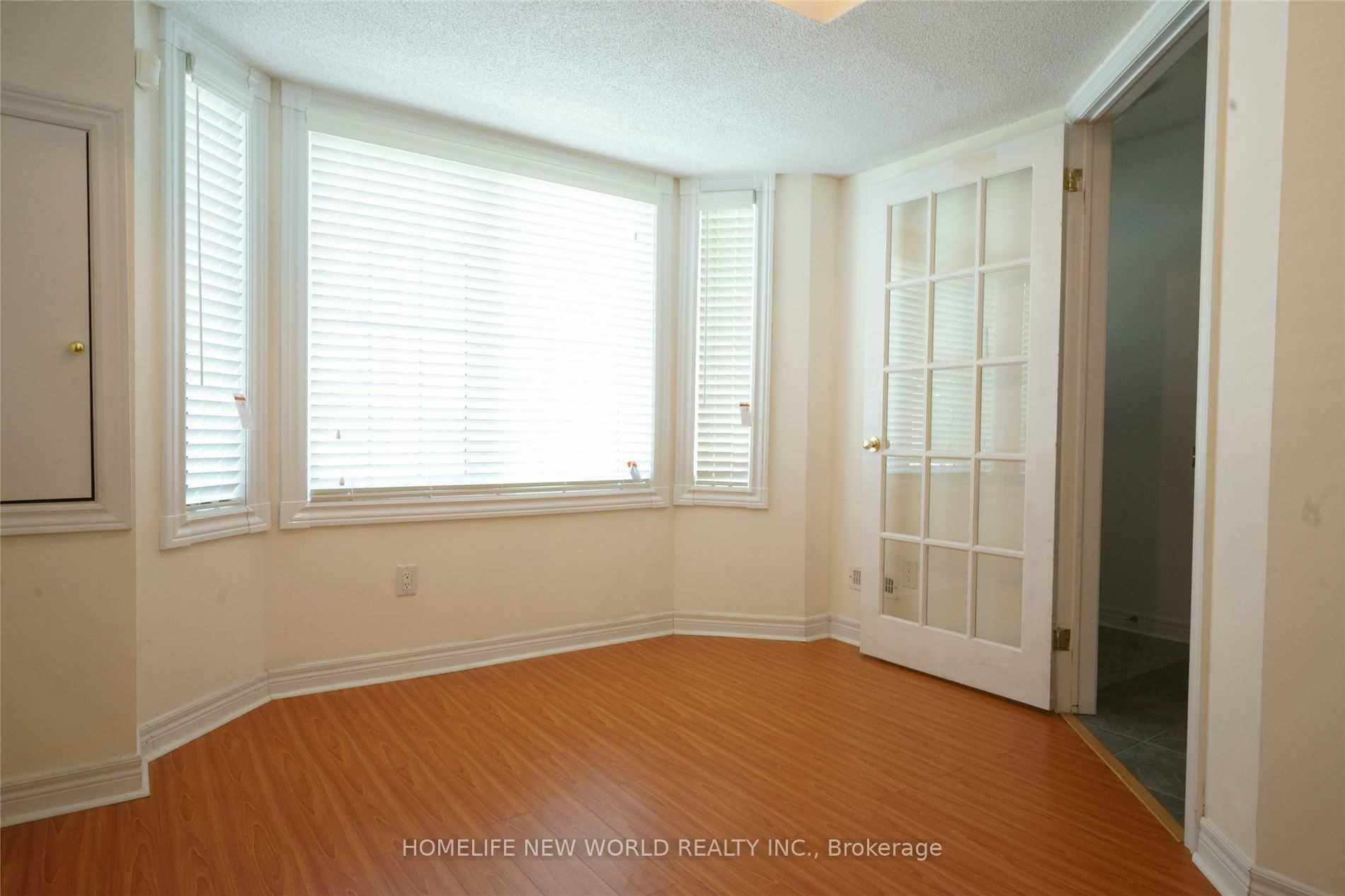 Photo 3 of 41 Park Common Boulevard, Markham, Commerce Valley — HOMEH