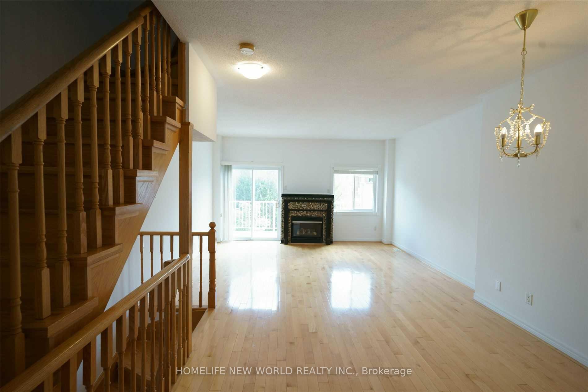 Photo 6 of 41 Park Common Boulevard, Markham, Commerce Valley — HOMEH