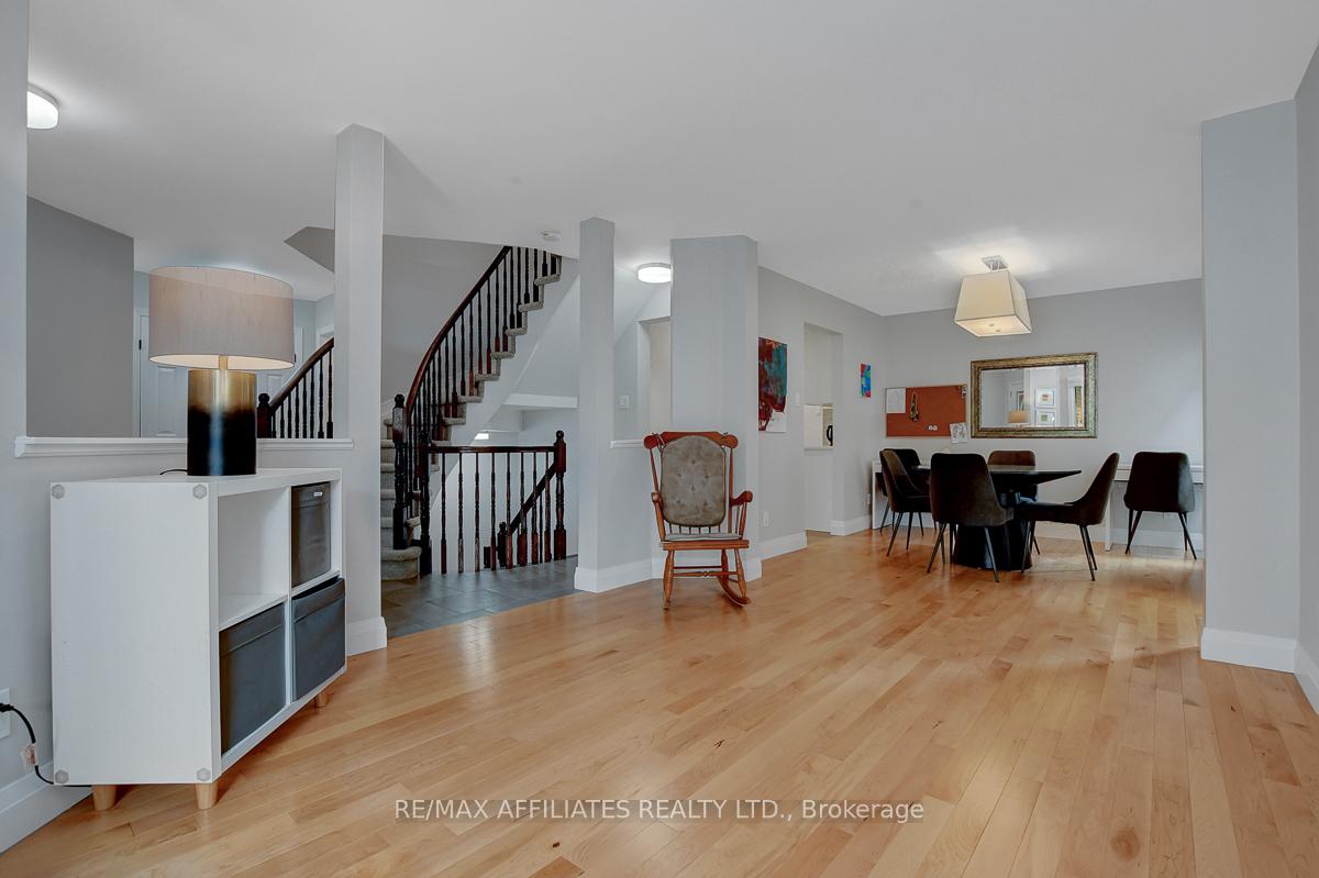 Photo 9 of 31 Spur Avenue, Ottawa, Kanata - Bridlewood — HOMEH