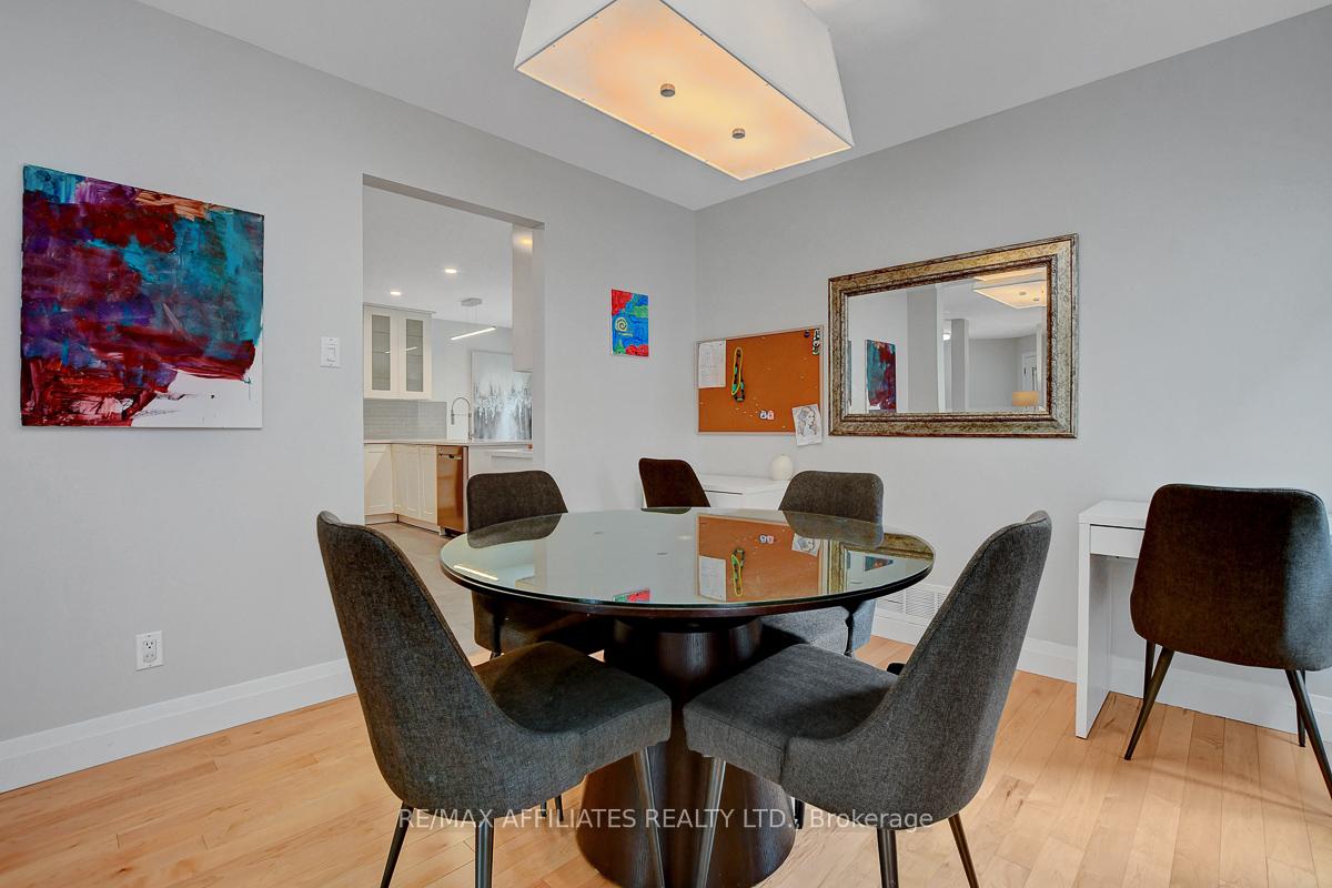 Photo 11 of 31 Spur Avenue, Ottawa, Kanata - Bridlewood — HOMEH