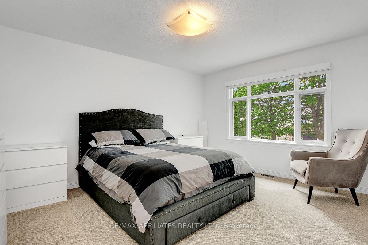 Photo 27 of 31 Spur Avenue, Ottawa, Kanata - Bridlewood — HOMEH