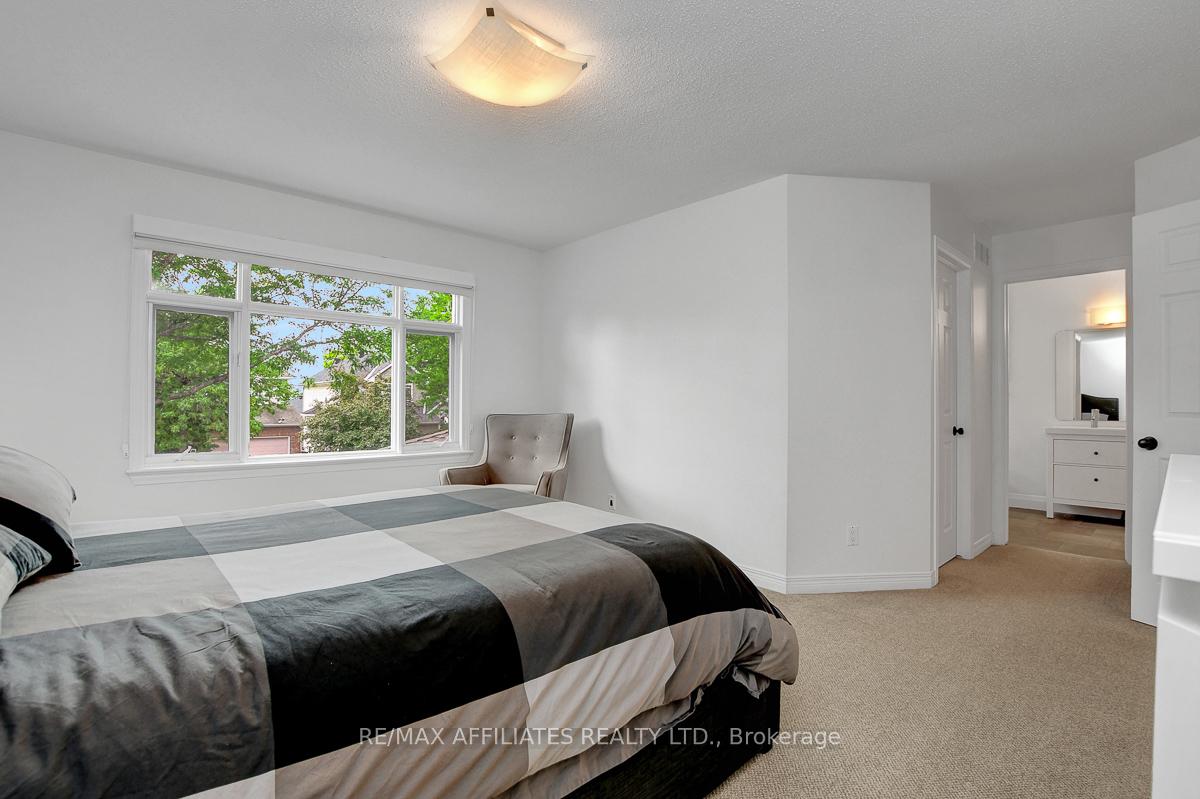 Photo 28 of 31 Spur Avenue, Ottawa, Kanata - Bridlewood — HOMEH