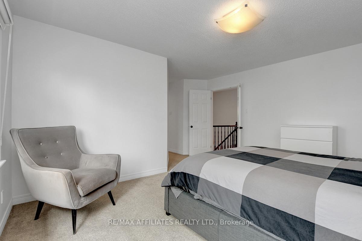 Photo 29 of 31 Spur Avenue, Ottawa, Kanata - Bridlewood — HOMEH