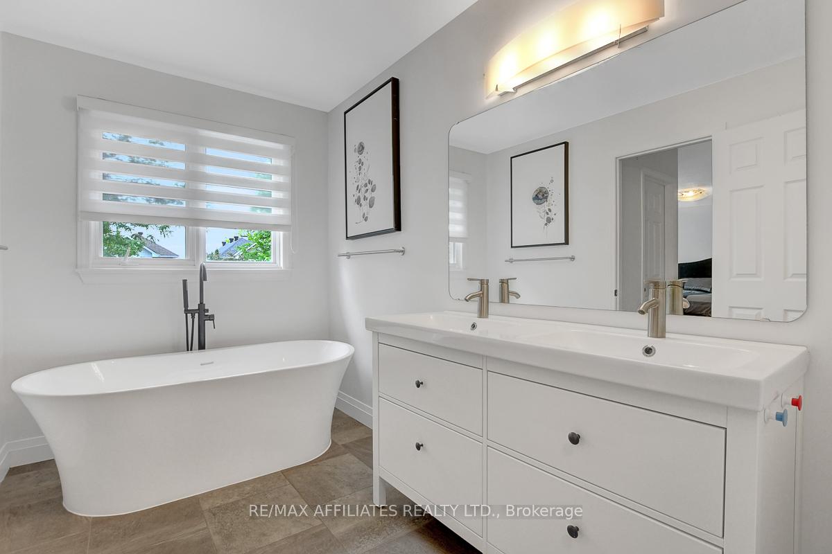 Photo 32 of 31 Spur Avenue, Ottawa, Kanata - Bridlewood — HOMEH