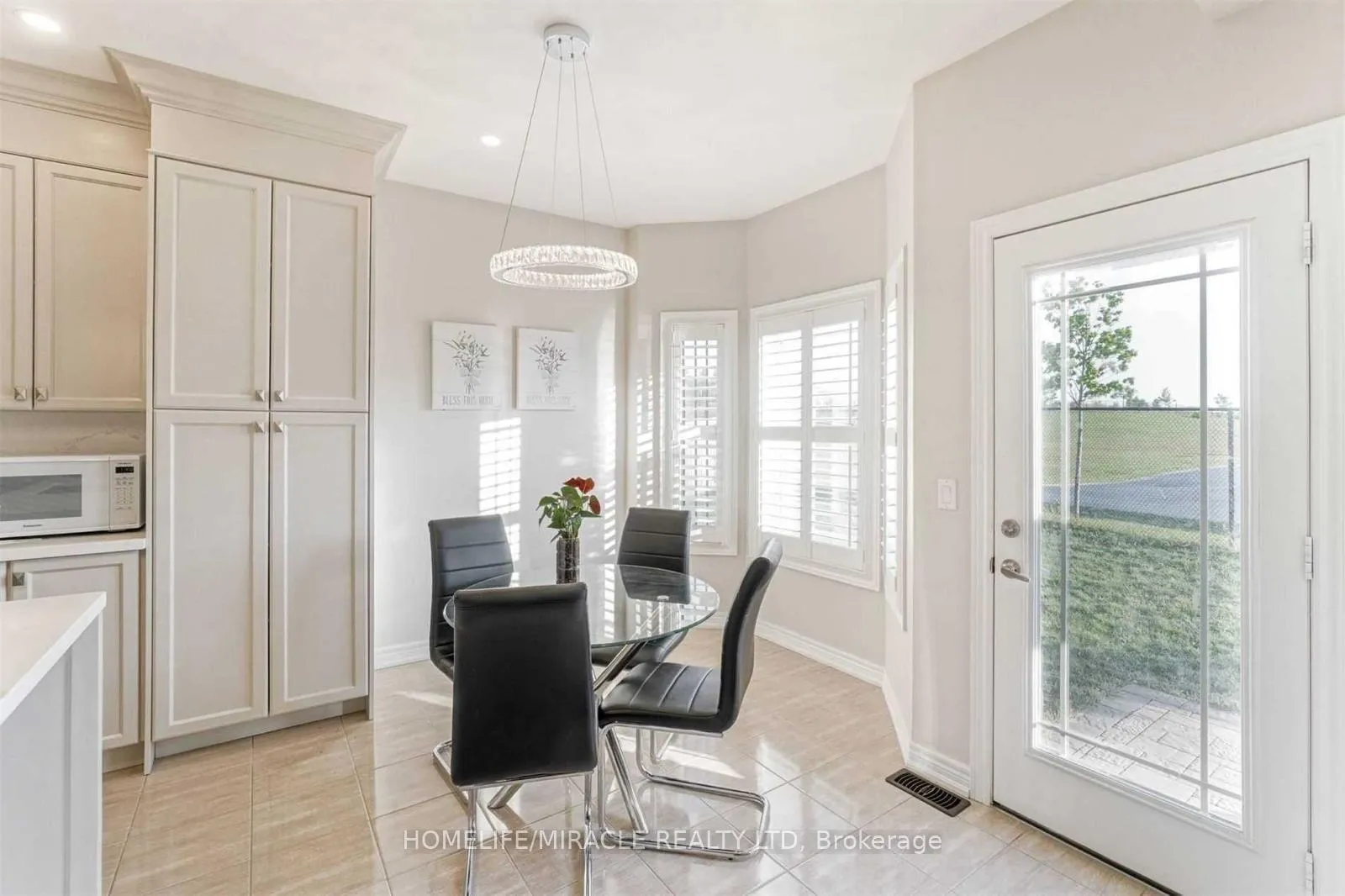Photo 17 of Unit Upper, 766 Miltonbrook Crescent, Milton, Willmott — HOMEH