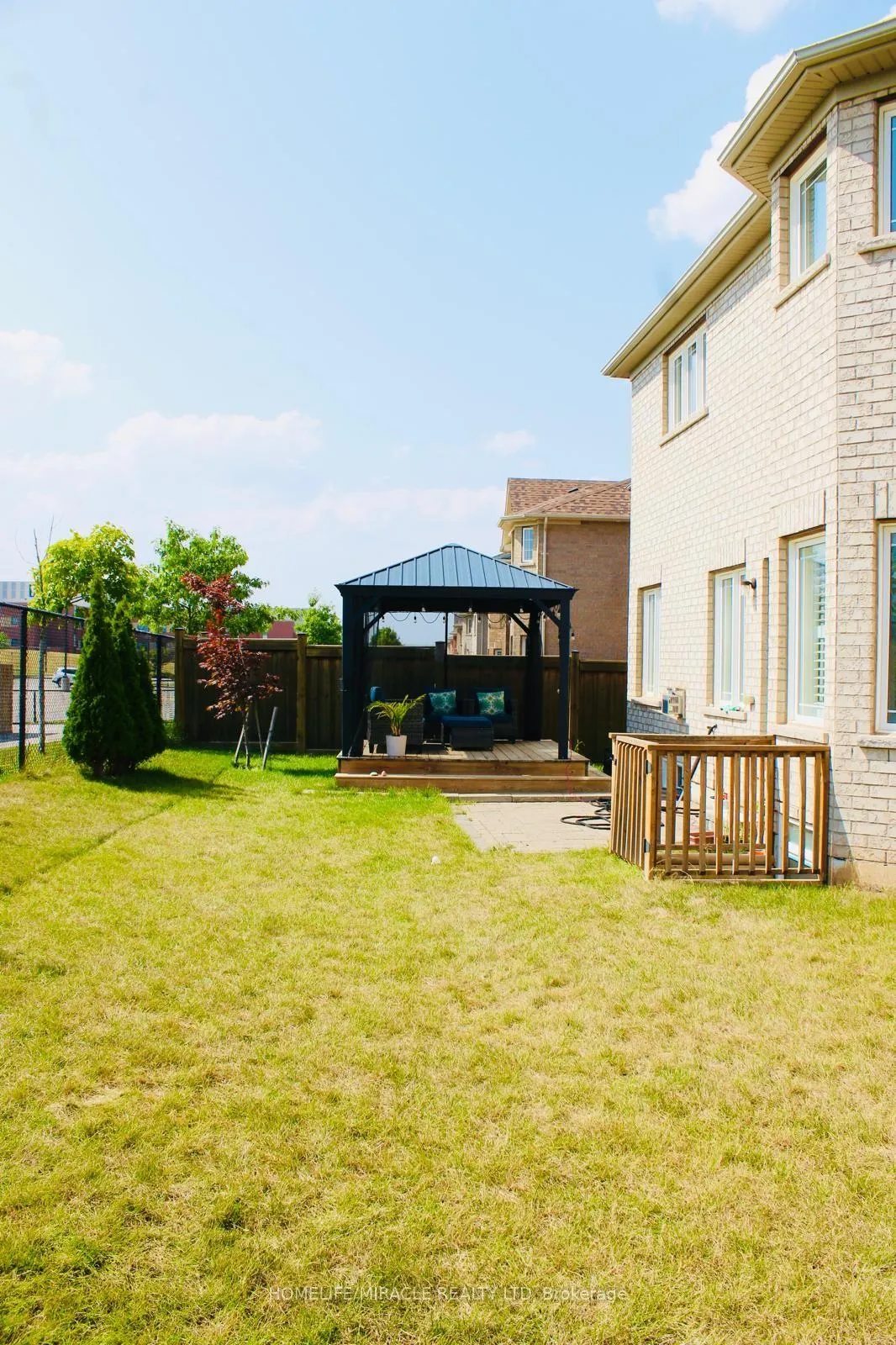 Photo 20 of Unit Upper, 766 Miltonbrook Crescent, Milton, Willmott — HOMEH