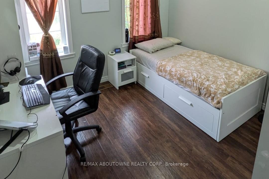Photo 11 of 254 Fall Fair Way, Hamilton, Binbrook — HOMEH