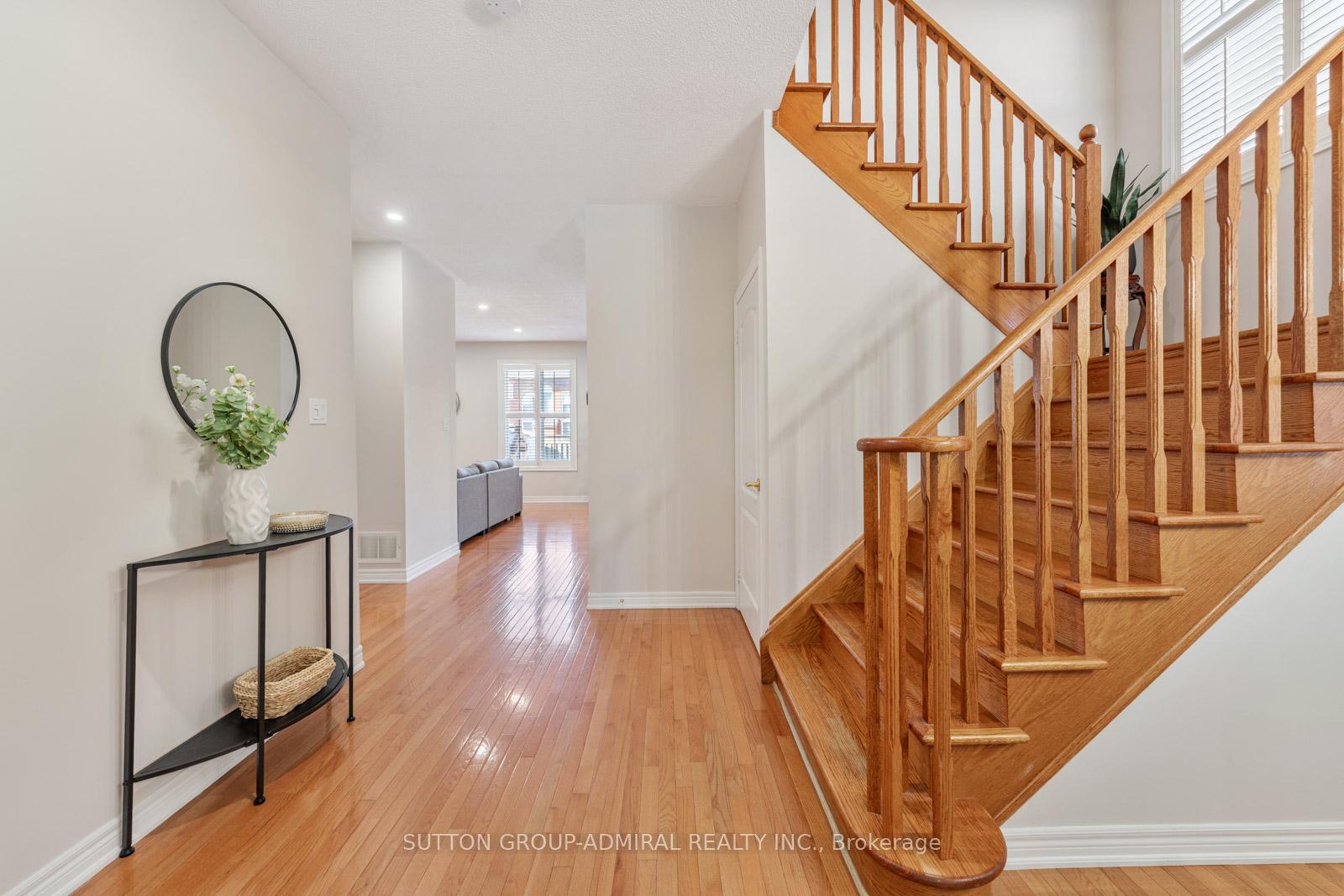 Photo 6 of 16 Appleview Road, Markham, Greensborough — HOMEH