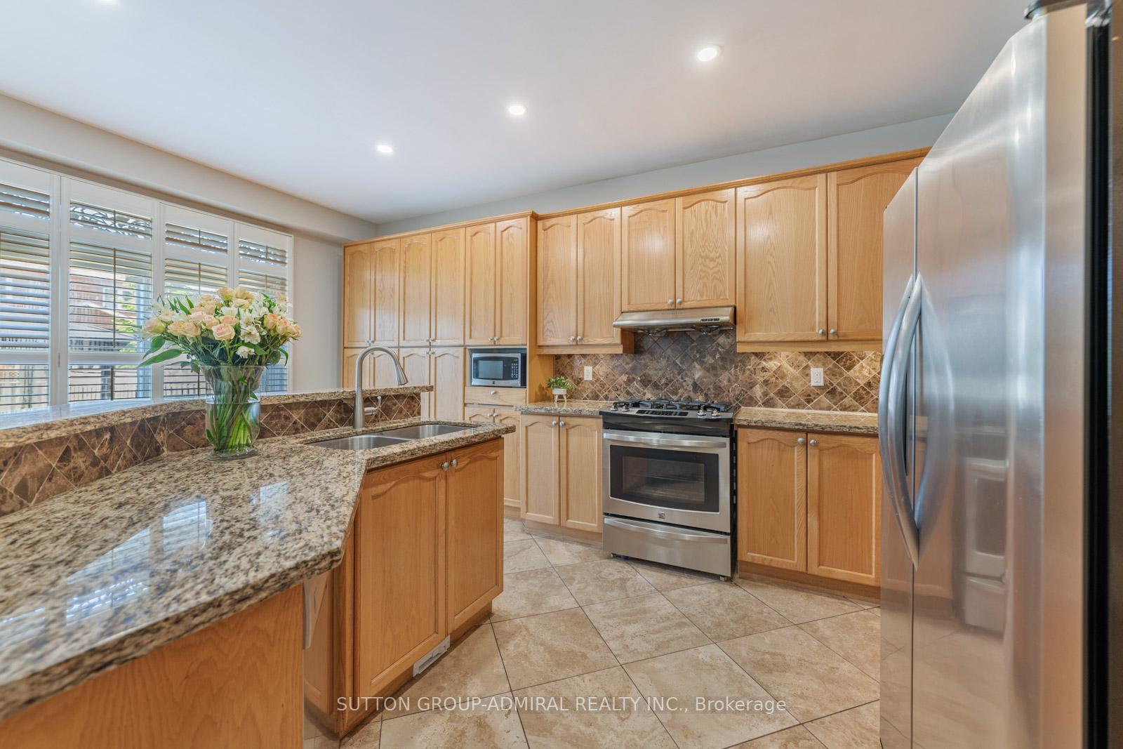 Photo 8 of 16 Appleview Road, Markham, Greensborough — HOMEH