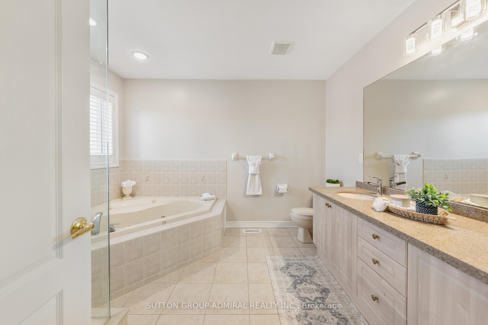 Photo 22 of 16 Appleview Road, Markham, Greensborough — HOMEH