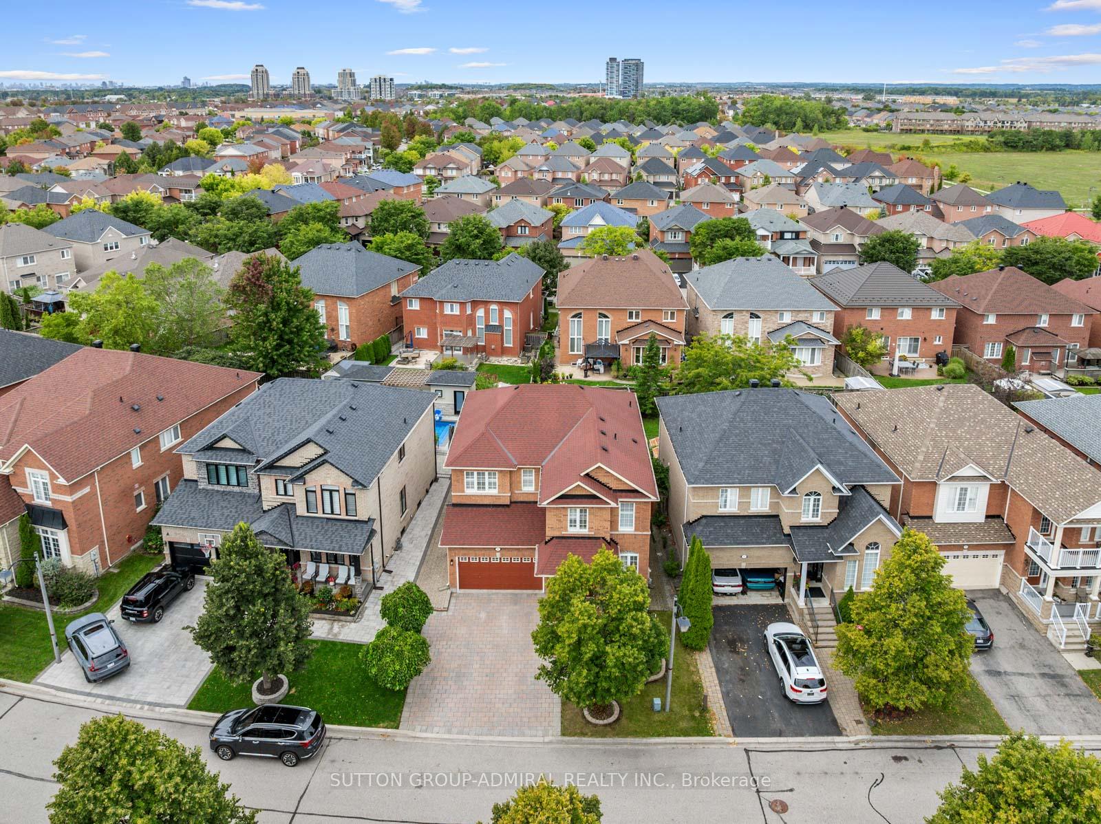 Photo 38 of 16 Appleview Road, Markham, Greensborough — HOMEH
