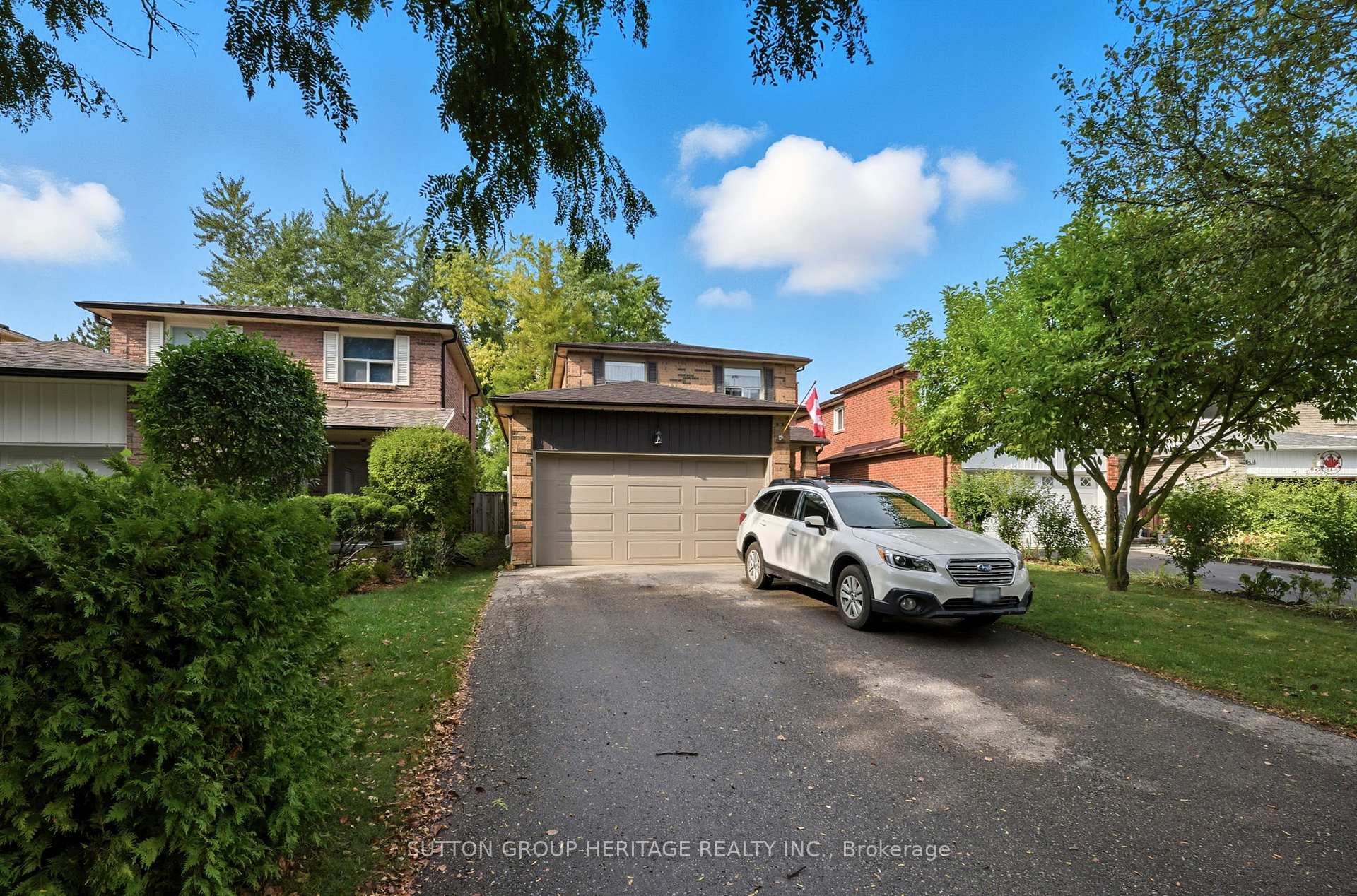 Photo 1 of 69 Spragg Circle, Markham, Markham Village — HOMEH