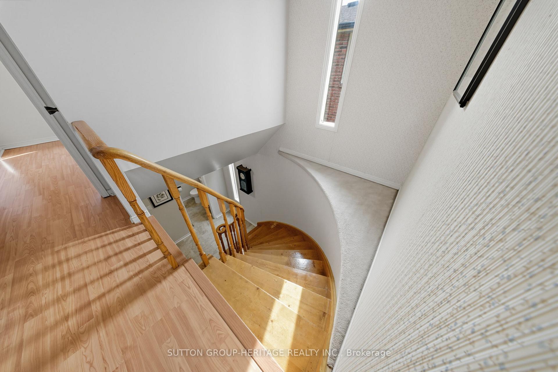 Photo 18 of 69 Spragg Circle, Markham, Markham Village — HOMEH