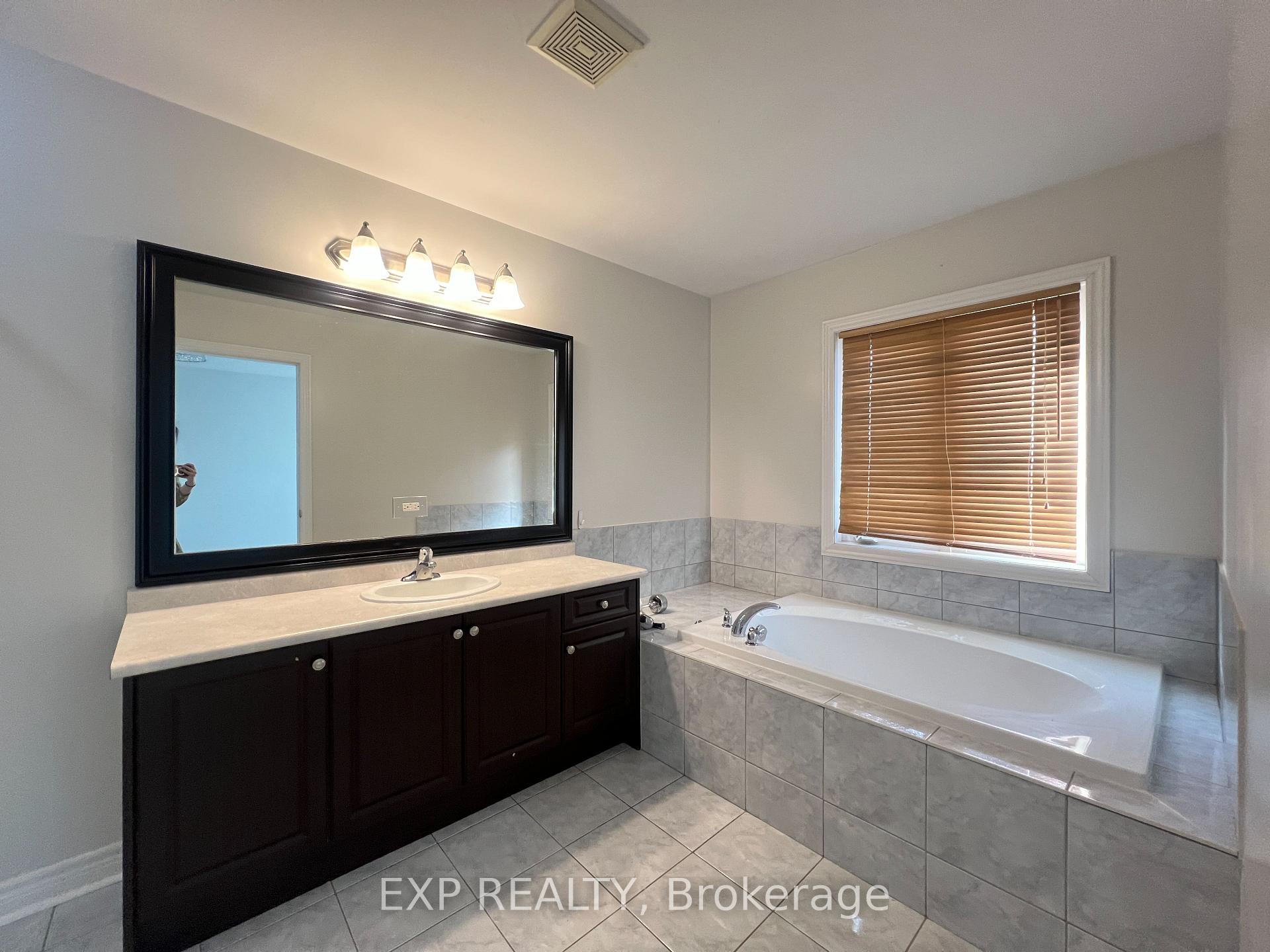 Photo 9 of 2868 Elgin Mills Road E, Markham, Victoria Square — HOMEH