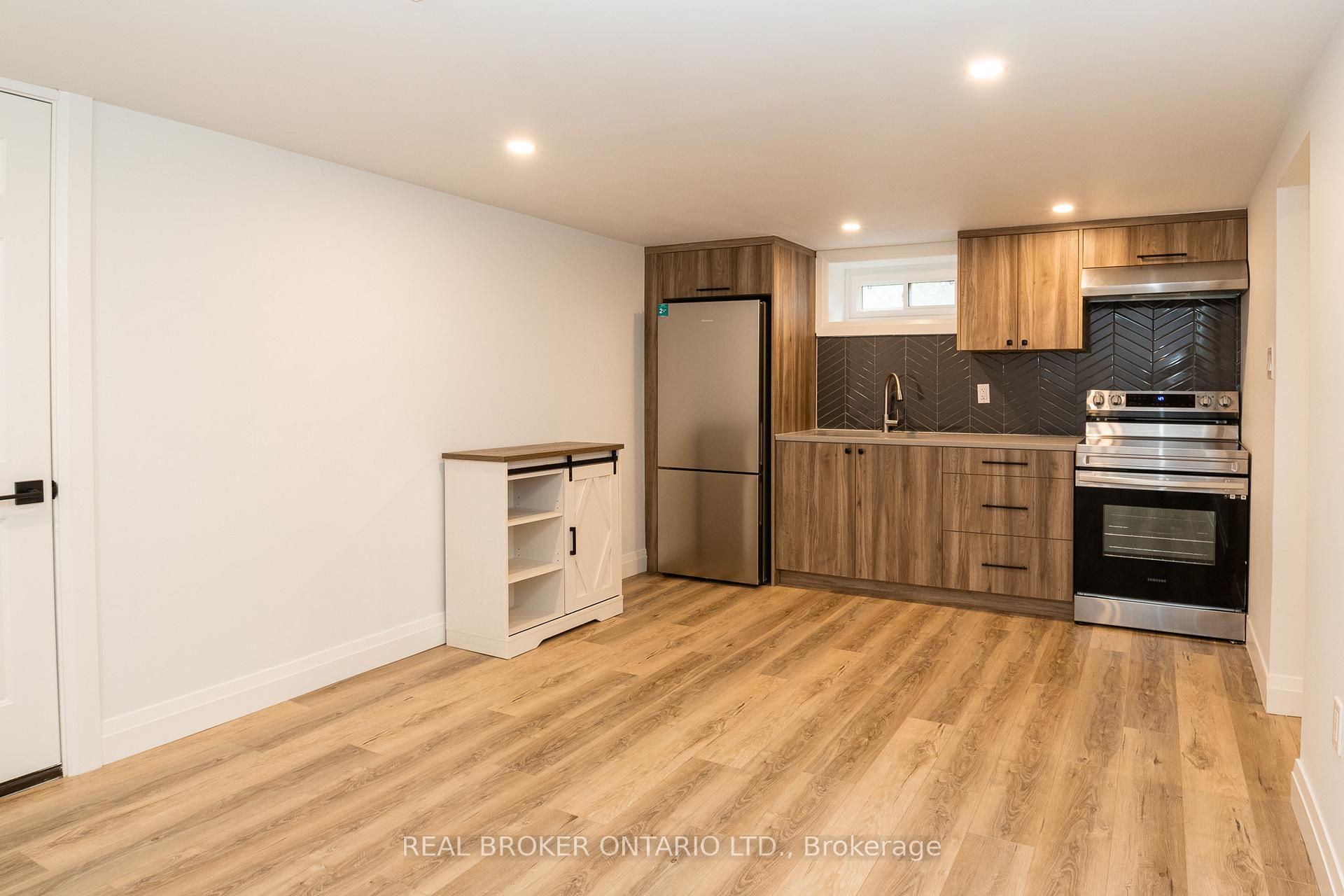 Photo 2 of Unit Lower, 67 Kingslea Drive, Hamilton, Huntington — HOMEH