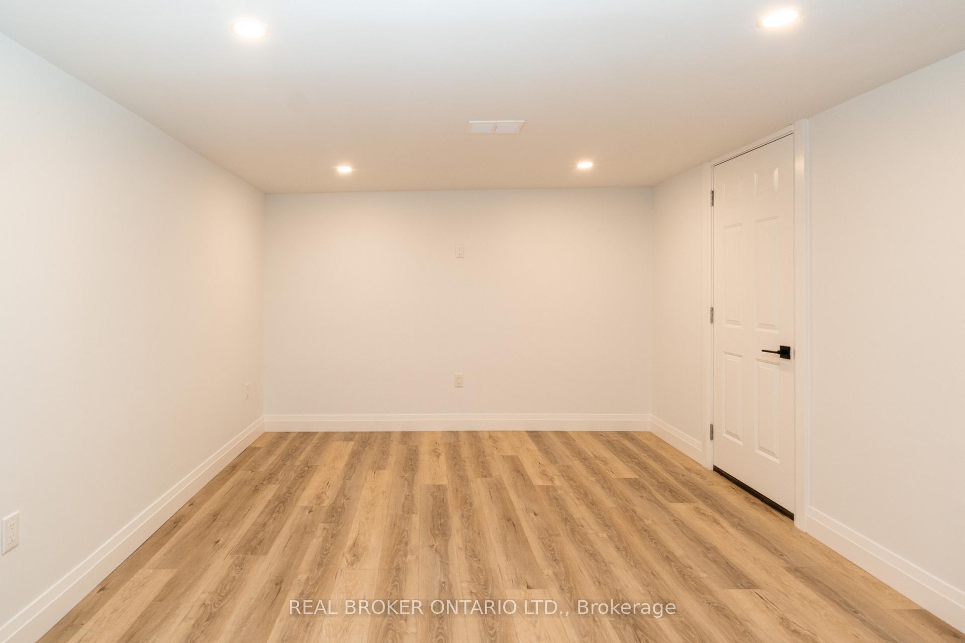 Photo 3 of Unit Lower, 67 Kingslea Drive, Hamilton, Huntington — HOMEH