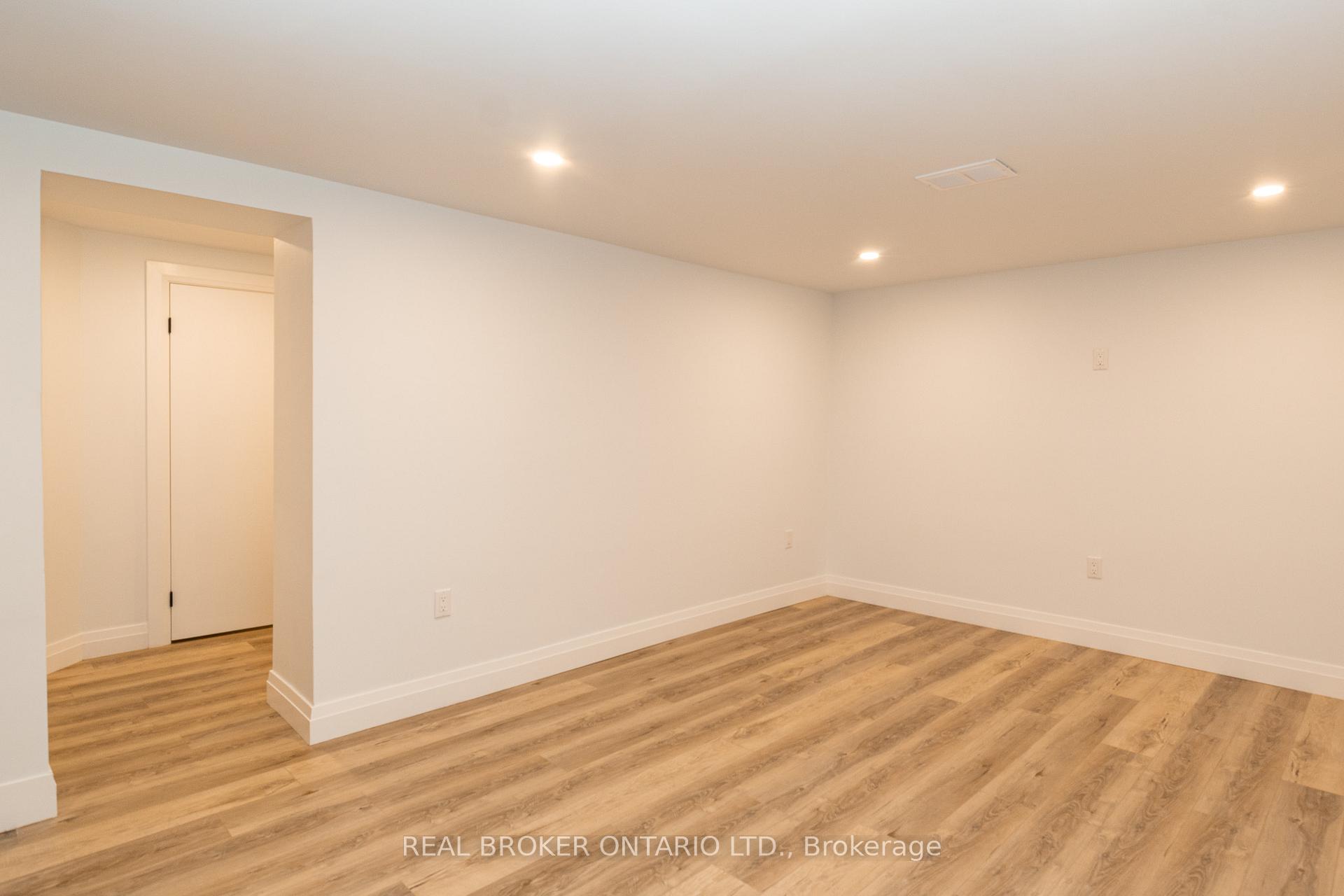 Photo 4 of Unit Lower, 67 Kingslea Drive, Hamilton, Huntington — HOMEH