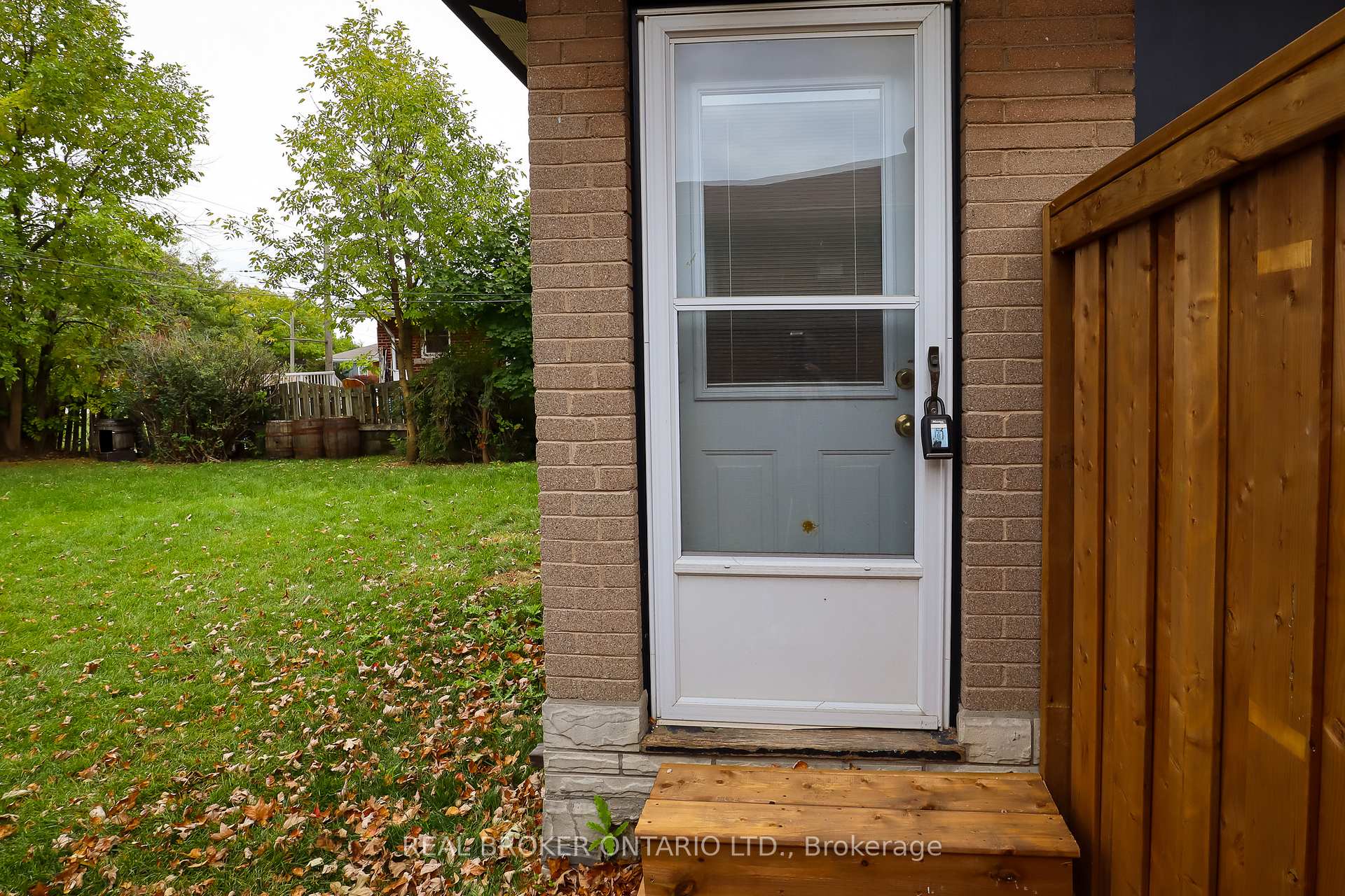 Photo 13 of Unit Lower, 67 Kingslea Drive, Hamilton, Huntington — HOMEH