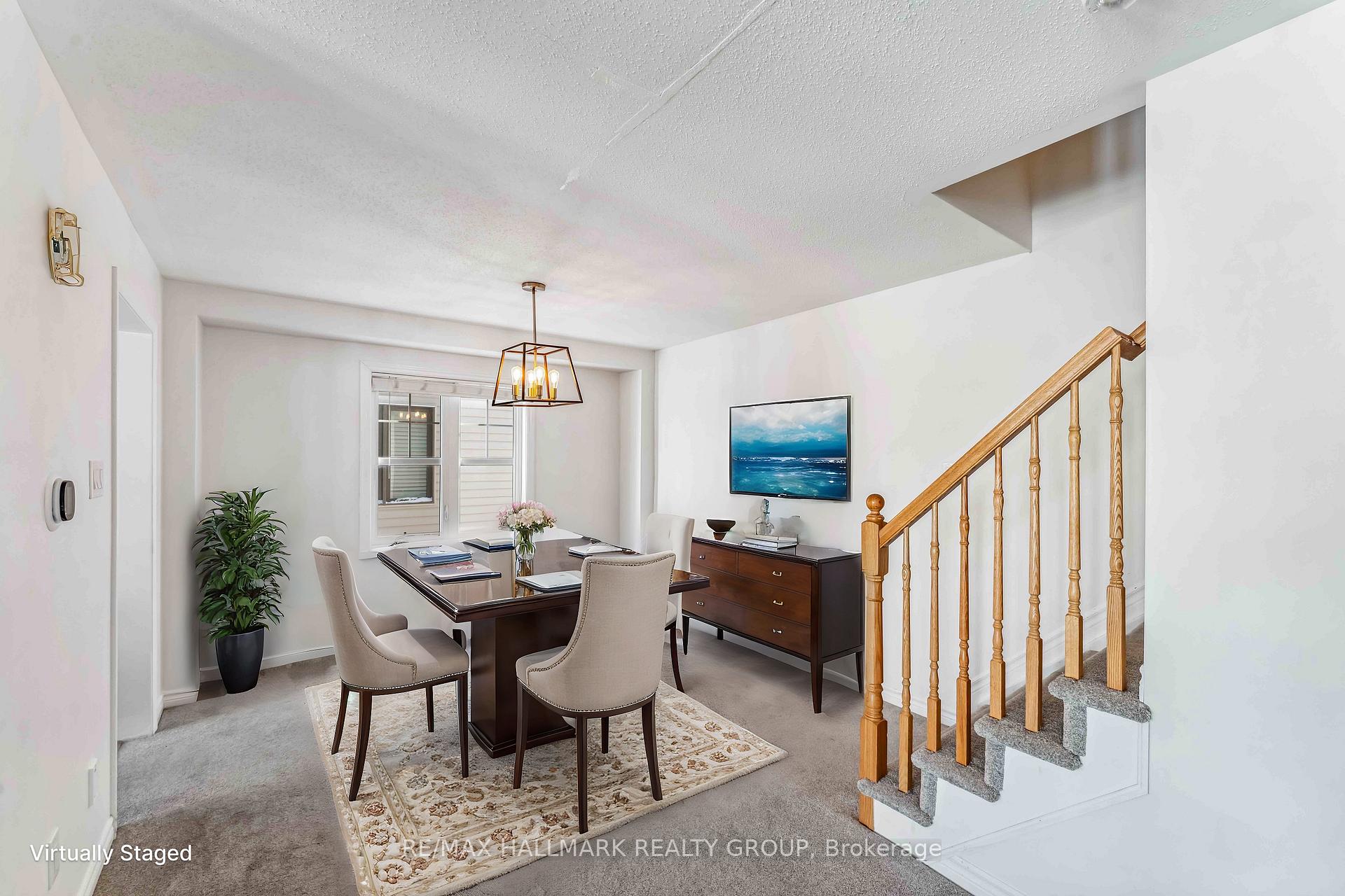 Photo 3 of 567 Roundleaf Way, Ottawa, Kanata - Emerald Meadows/Trailwest — HOMEH