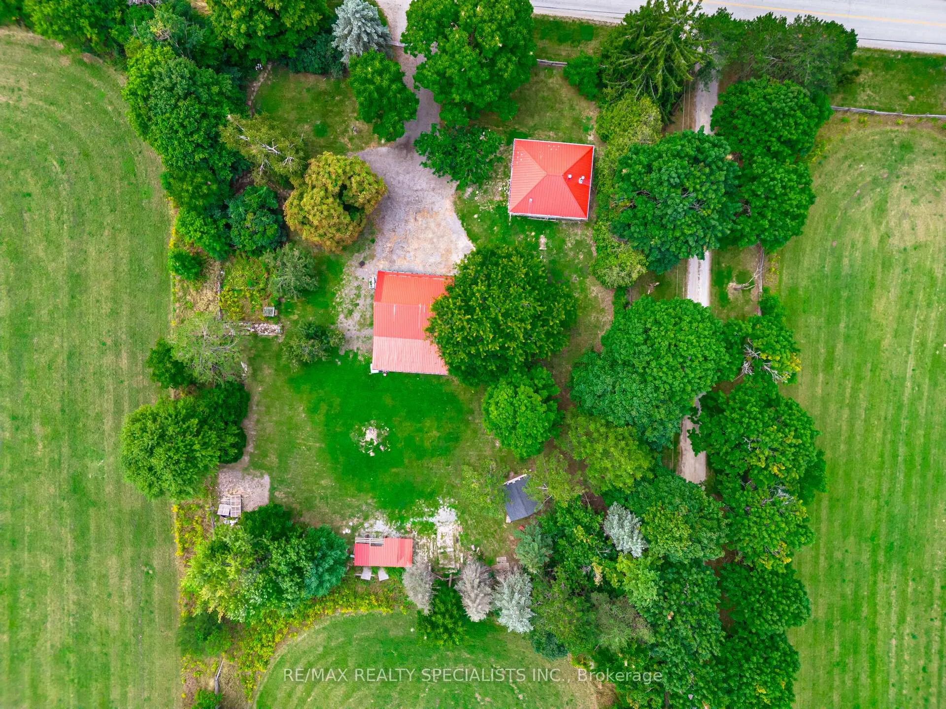 Photo 2 of 14041 Fourth Line, Milton, Rural Nassagaweya — HOMEH
