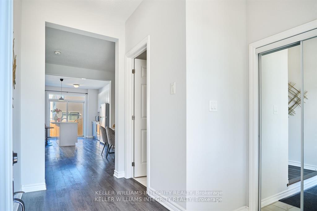 Photo 5 of 125 Pictou Crescent, Ottawa, Kanata - Emerald Meadows/Trailwest — HOMEH
