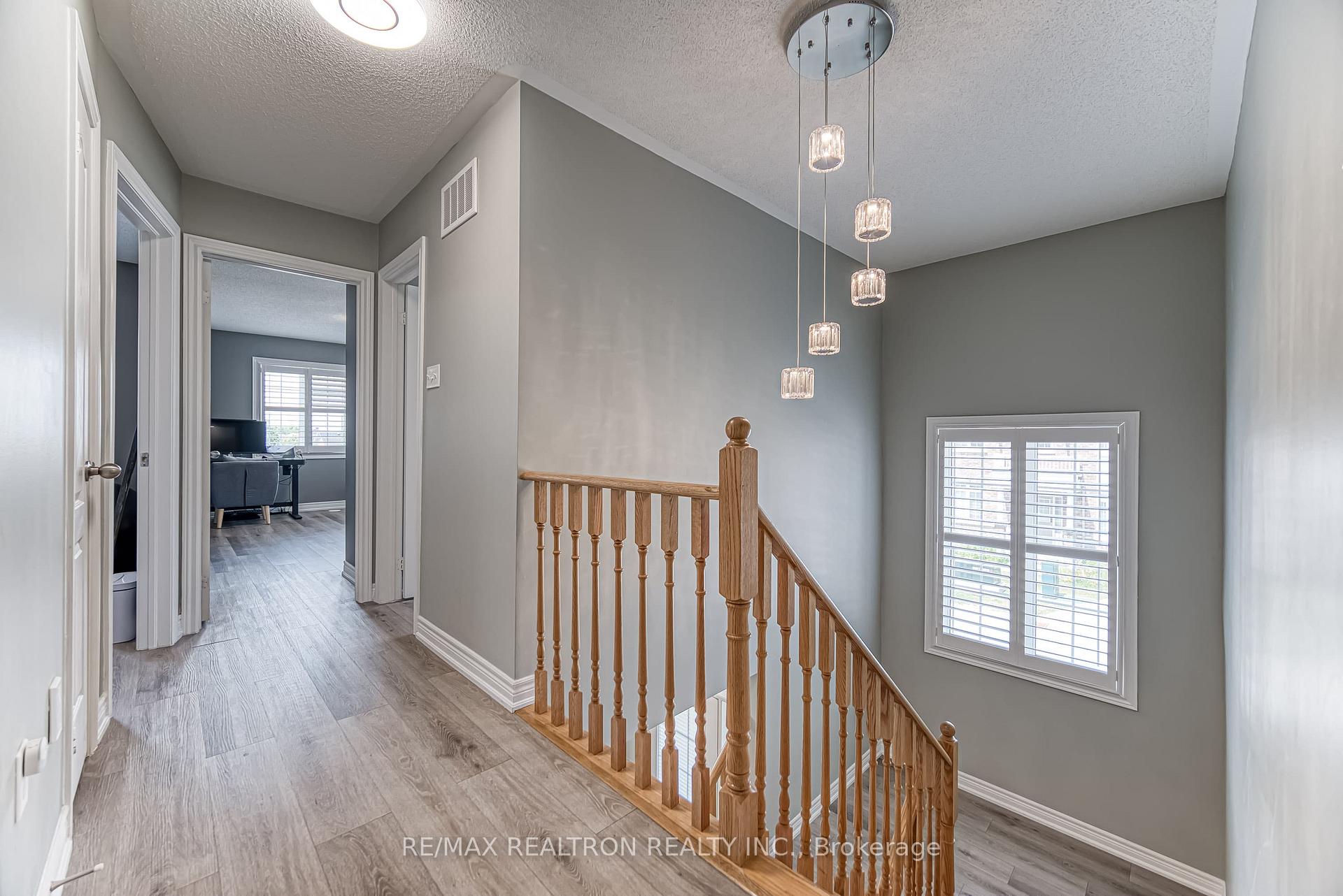Photo 17 of 5 Larry Grove Way, Markham, Greensborough — HOMEH