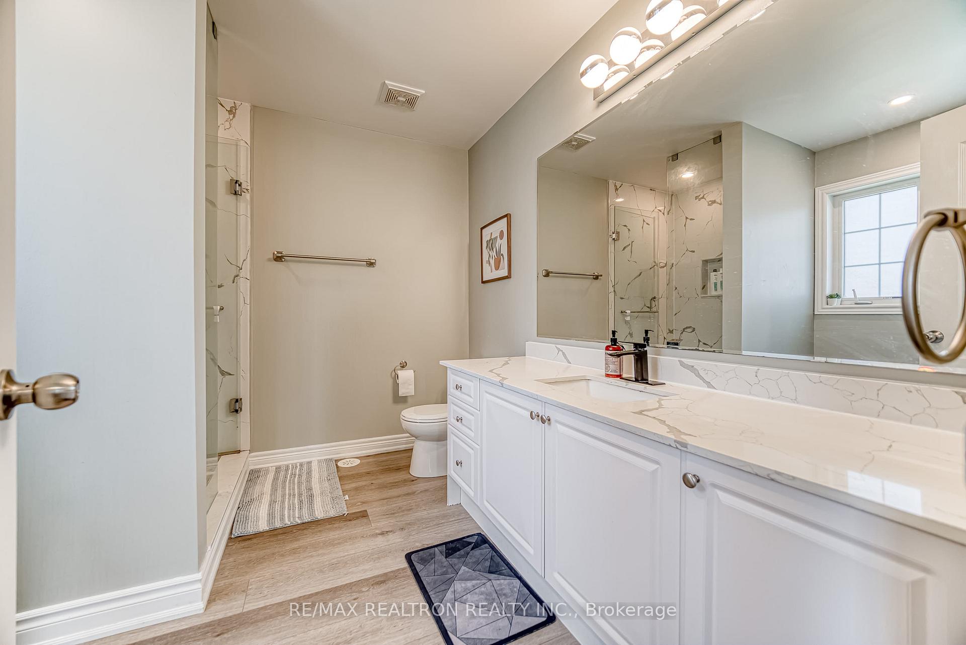 Photo 20 of 5 Larry Grove Way, Markham, Greensborough — HOMEH