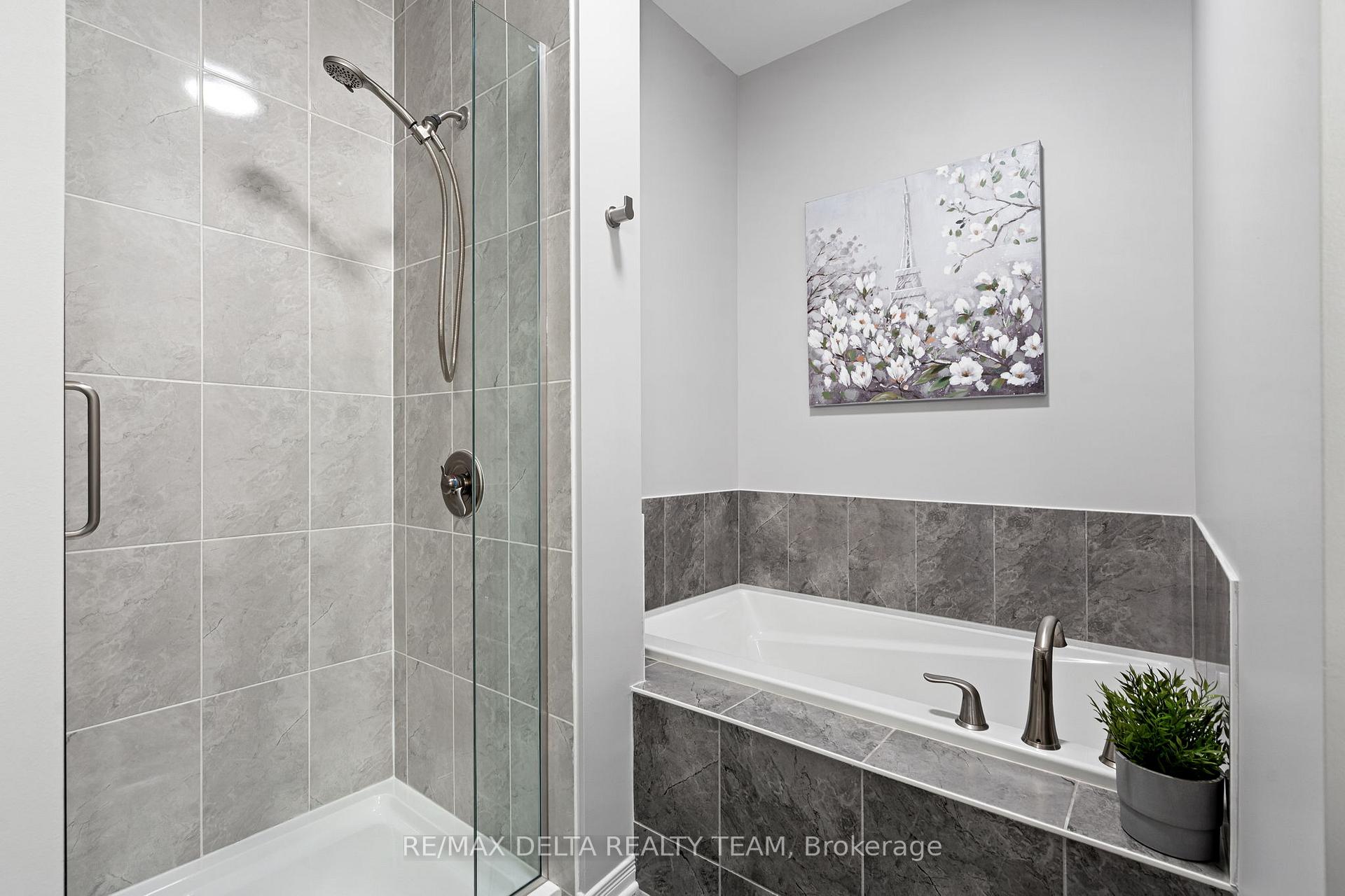 Photo 22 of 304 Bobolink Ridge, Ottawa, Kanata - Emerald Meadows/Trailwest — HOMEH