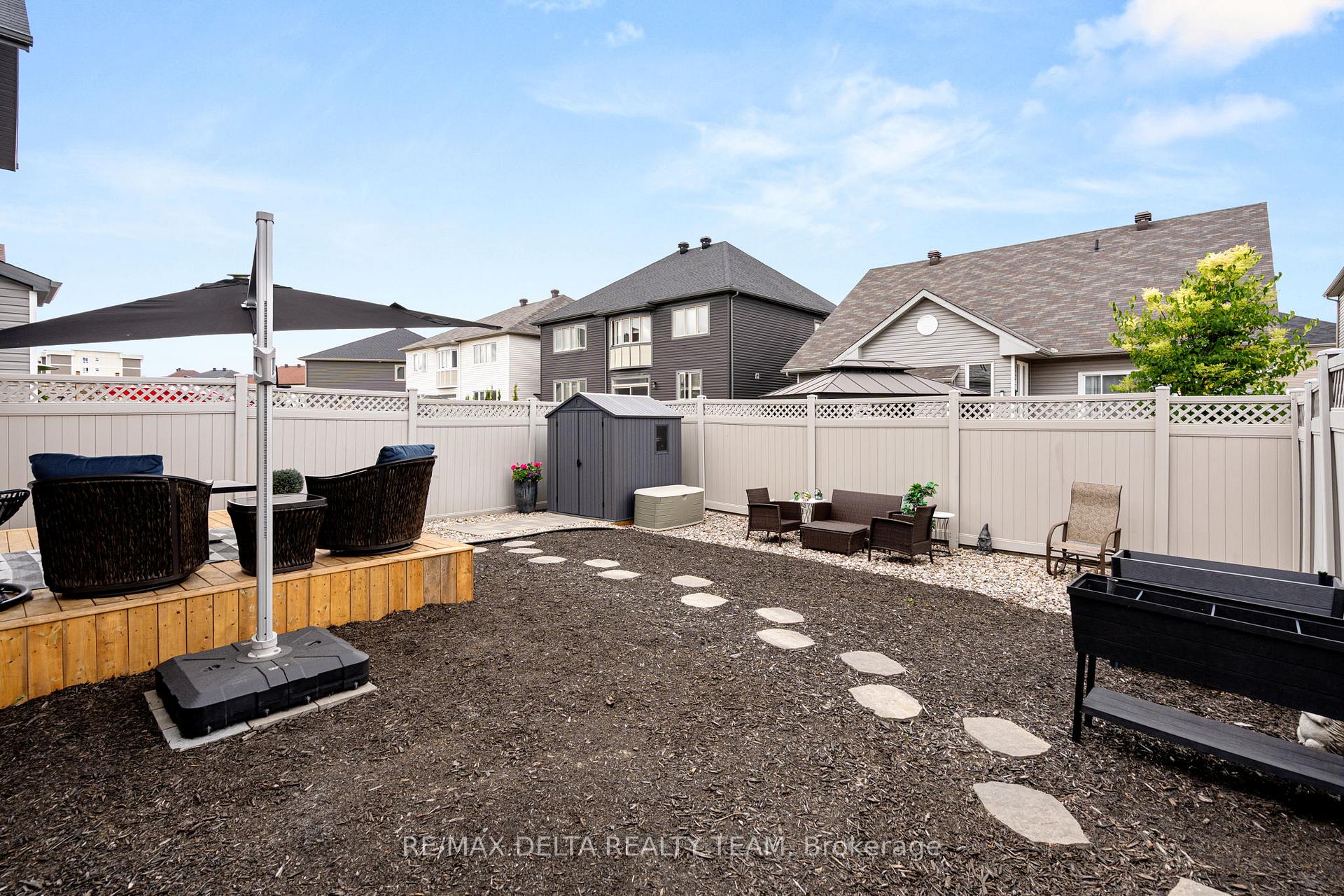 Photo 36 of 304 Bobolink Ridge, Ottawa, Kanata - Emerald Meadows/Trailwest — HOMEH