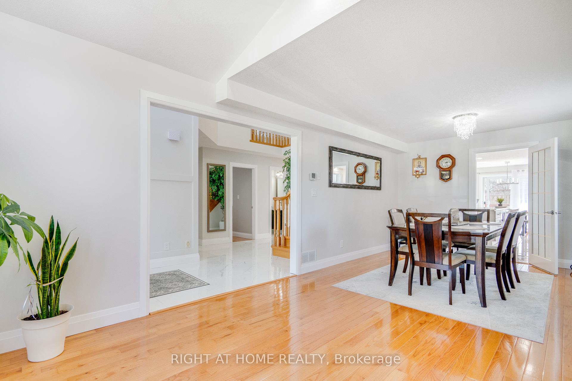 Photo 7 of 23 Breckwood Place, Kitchener — HOMEH