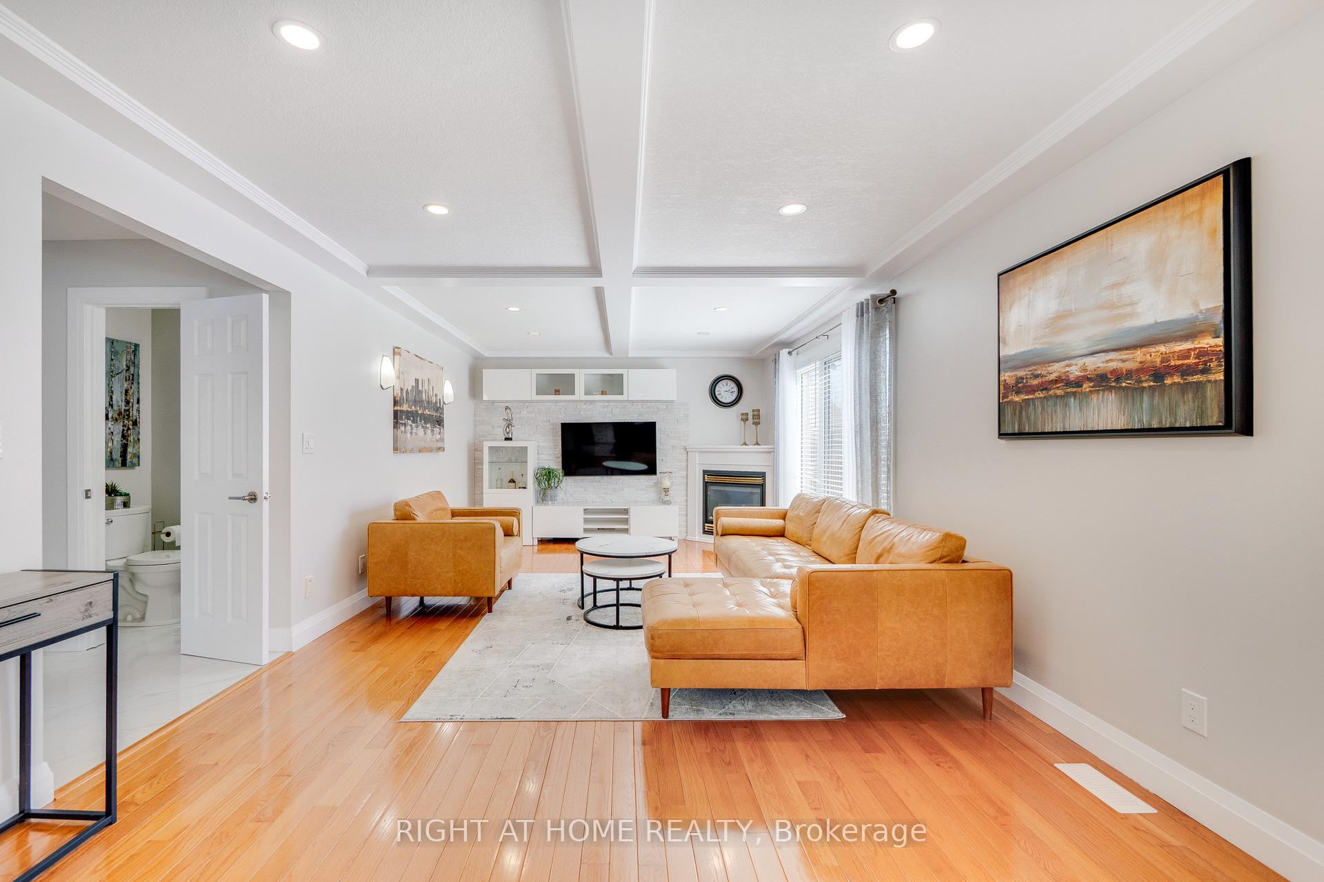 Photo 15 of 23 Breckwood Place, Kitchener — HOMEH