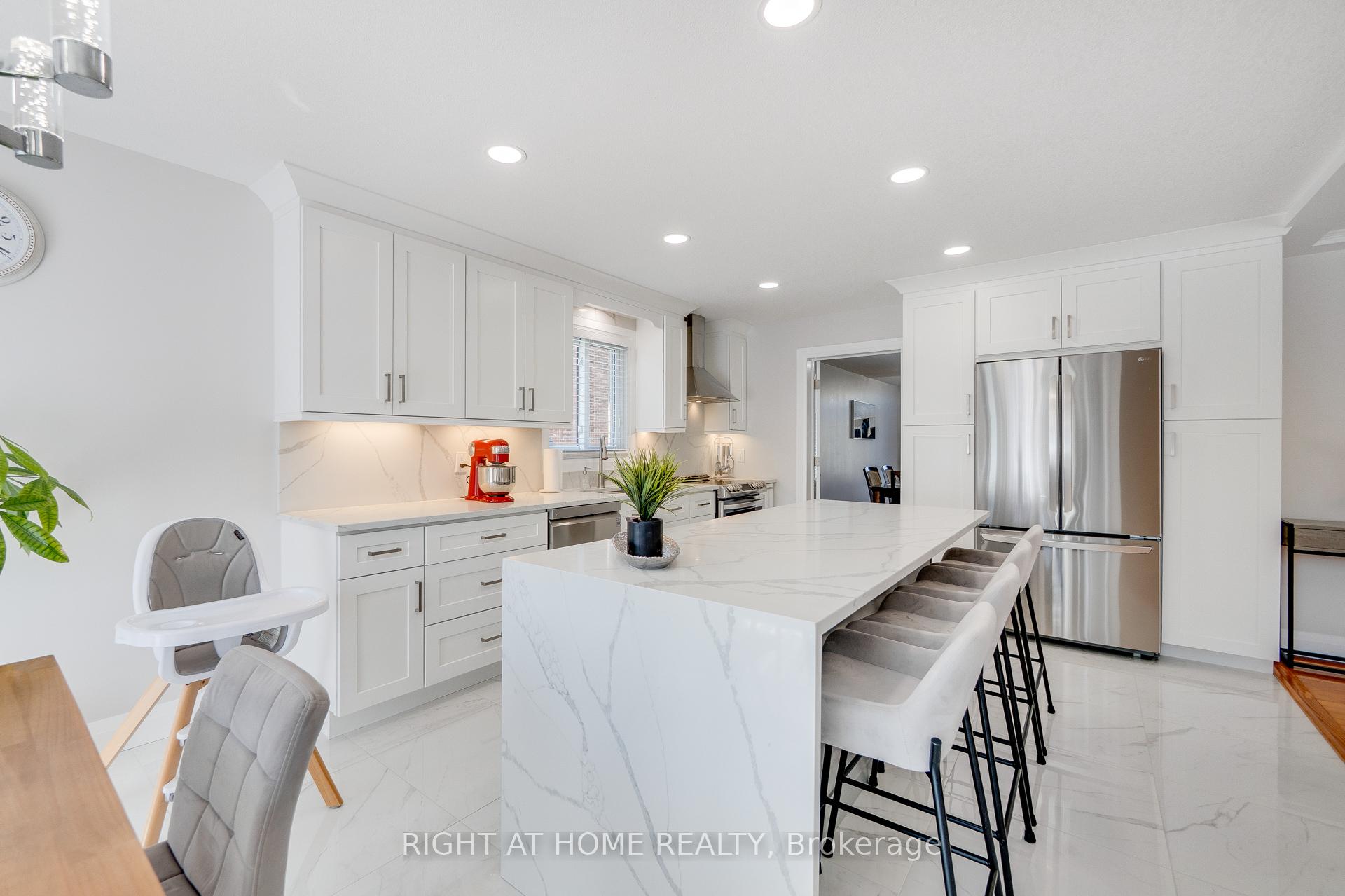 Photo 21 of 23 Breckwood Place, Kitchener — HOMEH