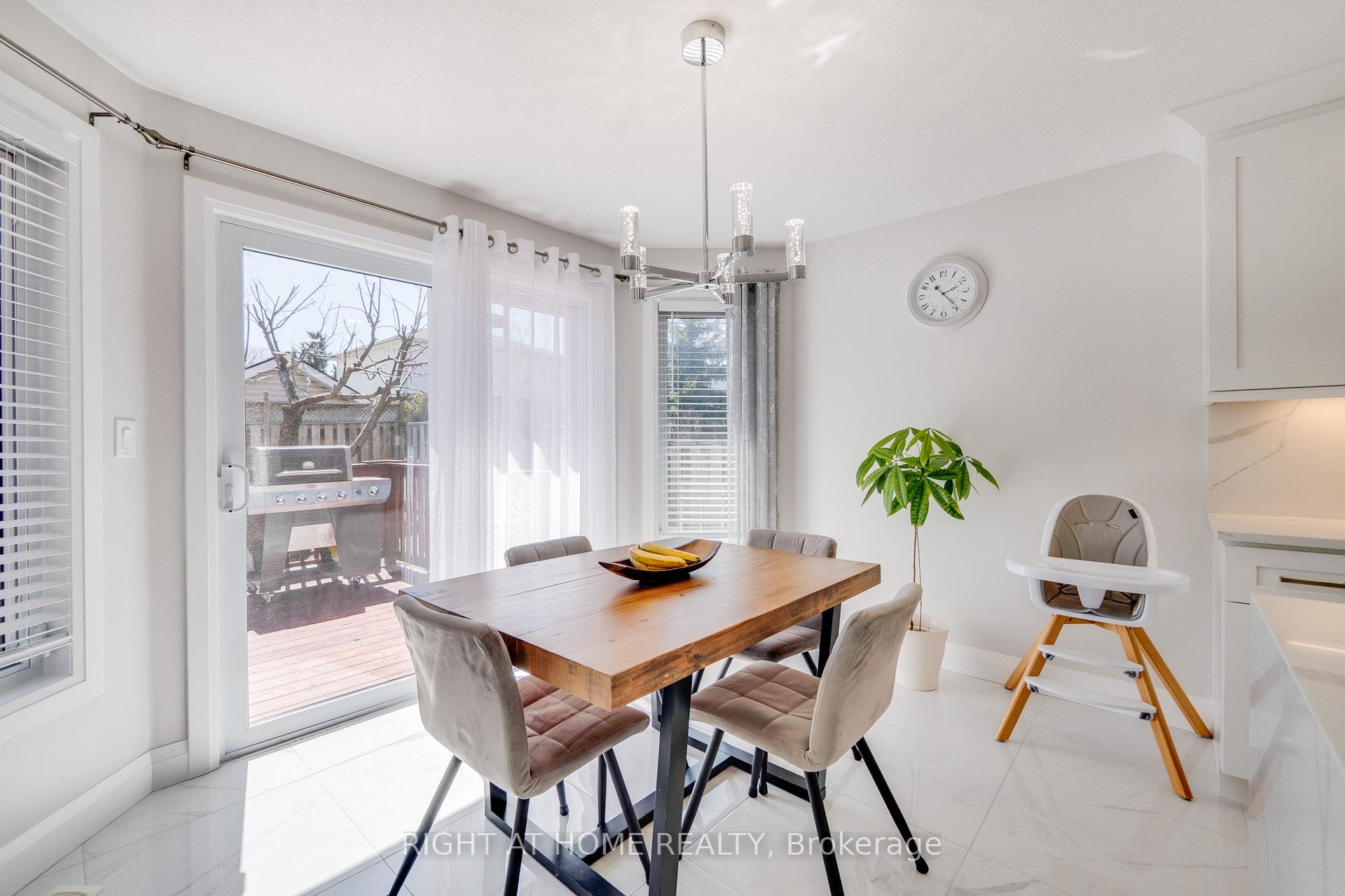 Photo 26 of 23 Breckwood Place, Kitchener — HOMEH