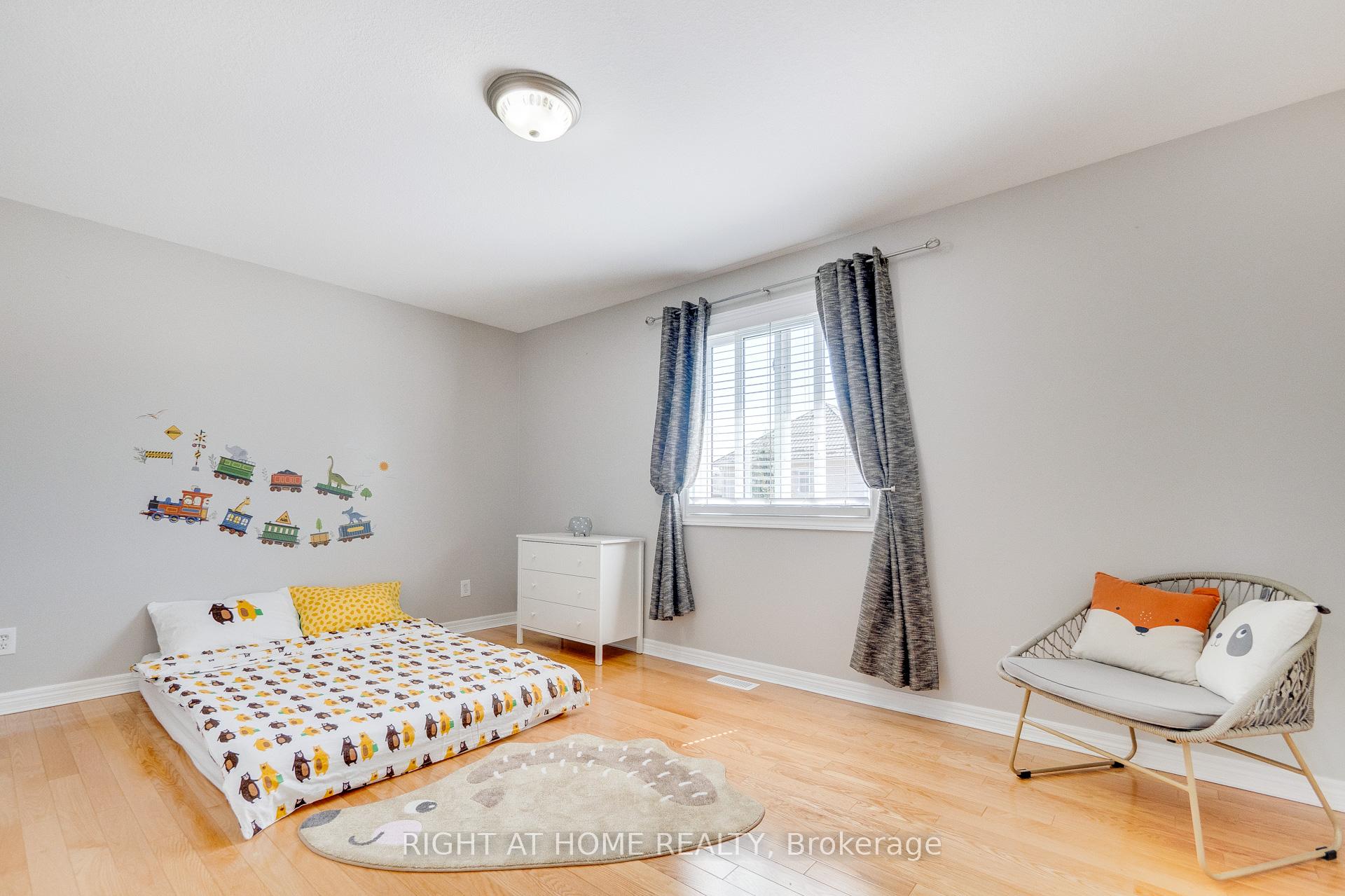 Photo 30 of 23 Breckwood Place, Kitchener — HOMEH