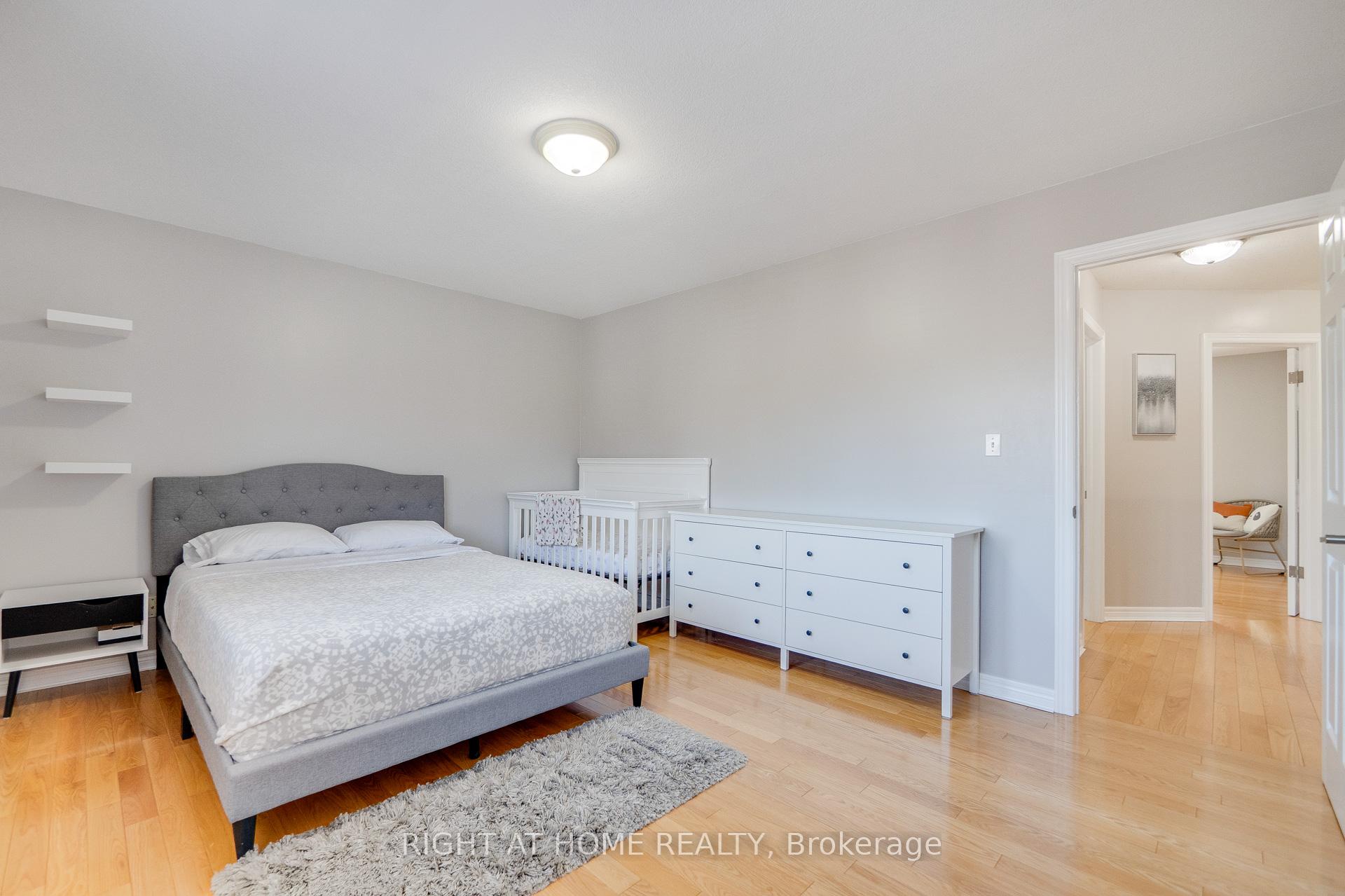 Photo 33 of 23 Breckwood Place, Kitchener — HOMEH