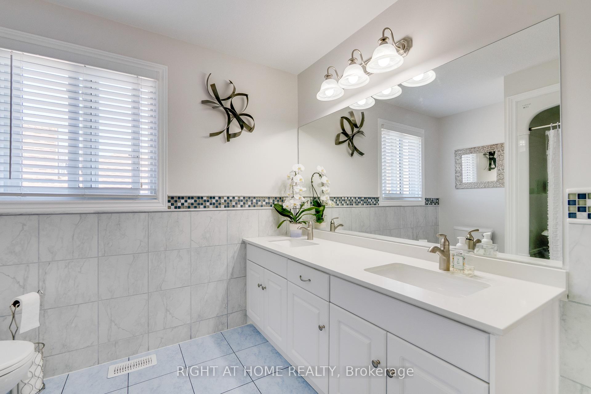 Photo 34 of 23 Breckwood Place, Kitchener — HOMEH