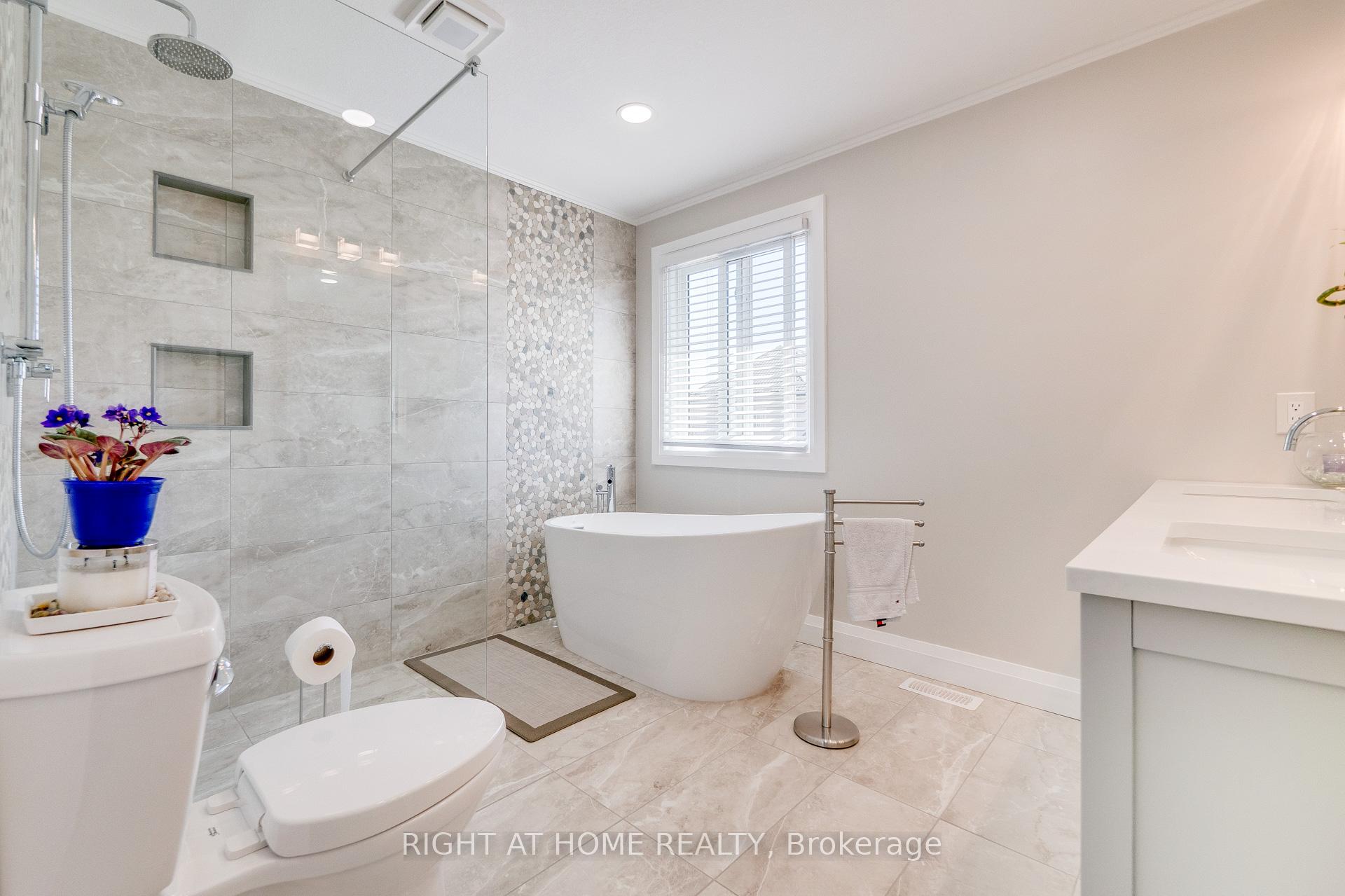 Photo 38 of 23 Breckwood Place, Kitchener — HOMEH