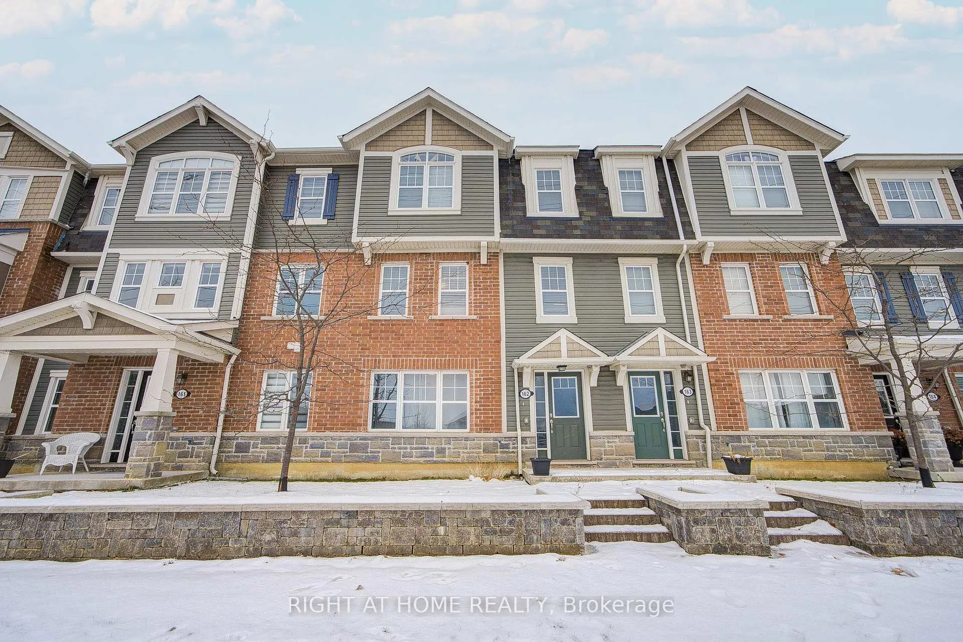 Photo 1 of Unit 162, 1000 Asleton Boulevard, Milton, Willmott — HOMEH