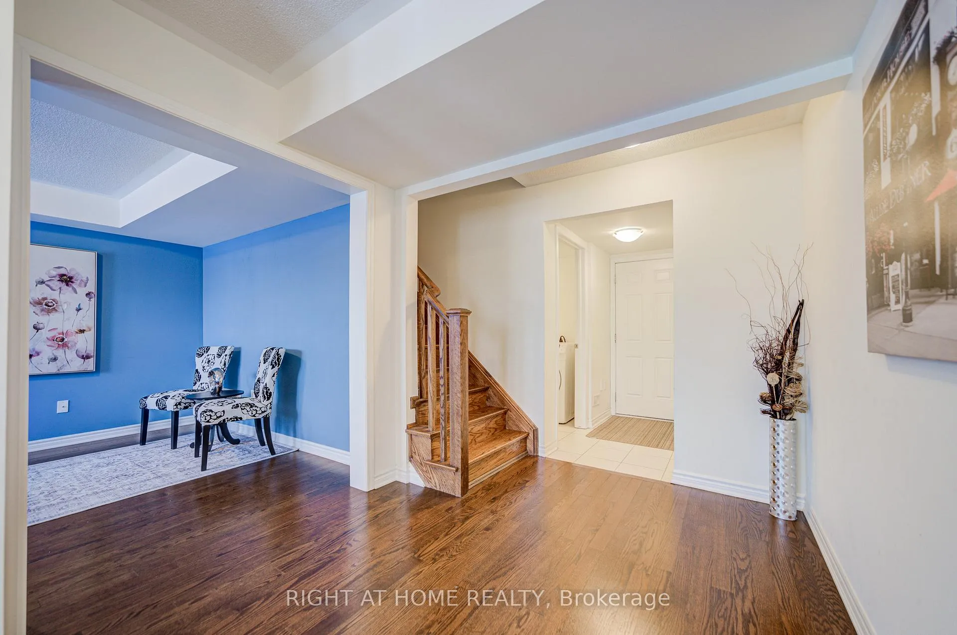 Photo 5 of Unit 162, 1000 Asleton Boulevard, Milton, Willmott — HOMEH