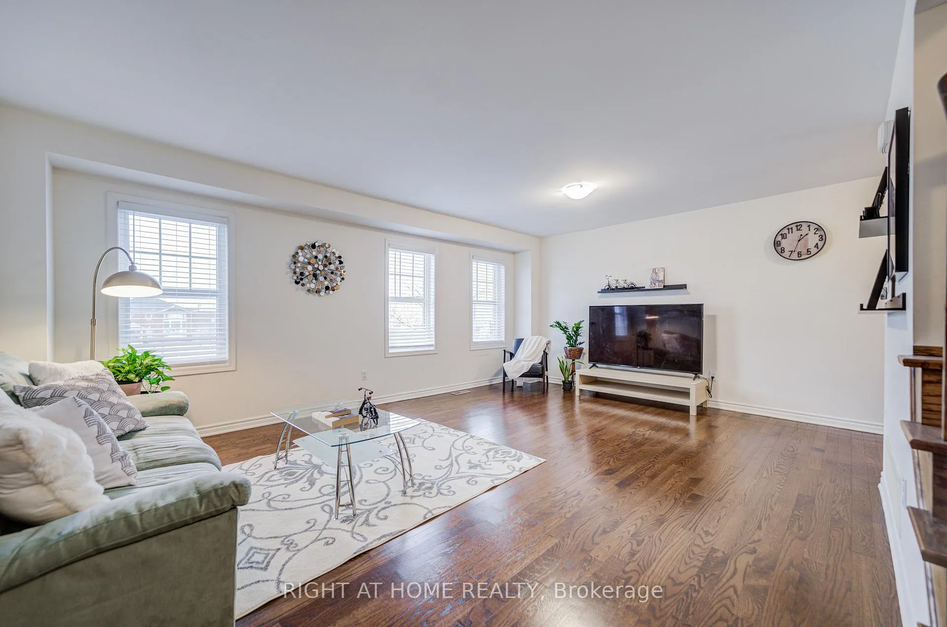 Photo 9 of Unit 162, 1000 Asleton Boulevard, Milton, Willmott — HOMEH