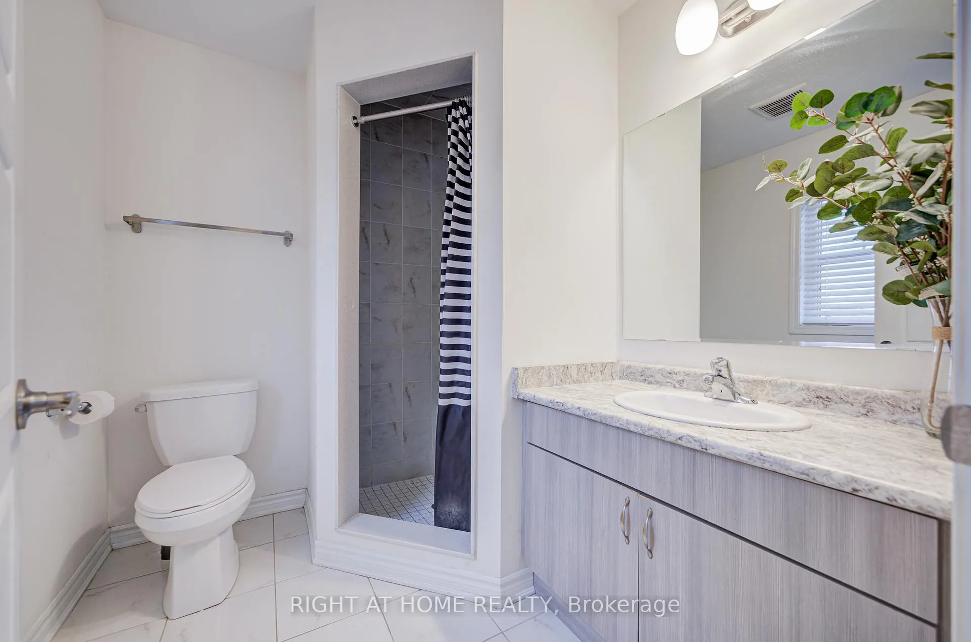 Photo 24 of Unit 162, 1000 Asleton Boulevard, Milton, Willmott — HOMEH