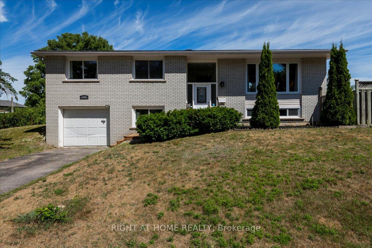 Photo 1 of 1050 Glen Mhor Crescent, Midland — HOMEH