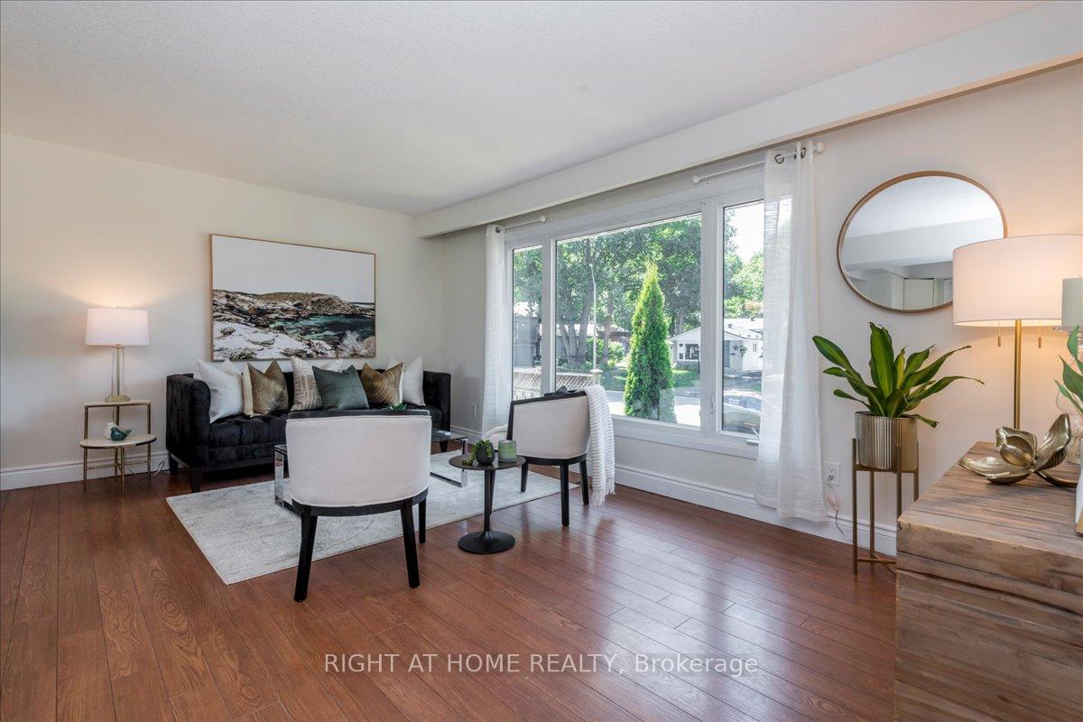 Photo 6 of 1050 Glen Mhor Crescent, Midland — HOMEH