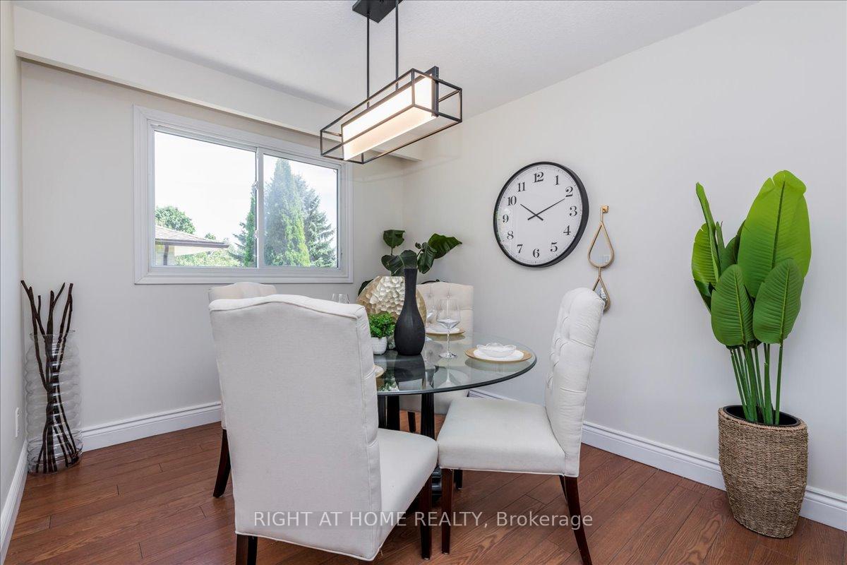 Photo 9 of 1050 Glen Mhor Crescent, Midland — HOMEH