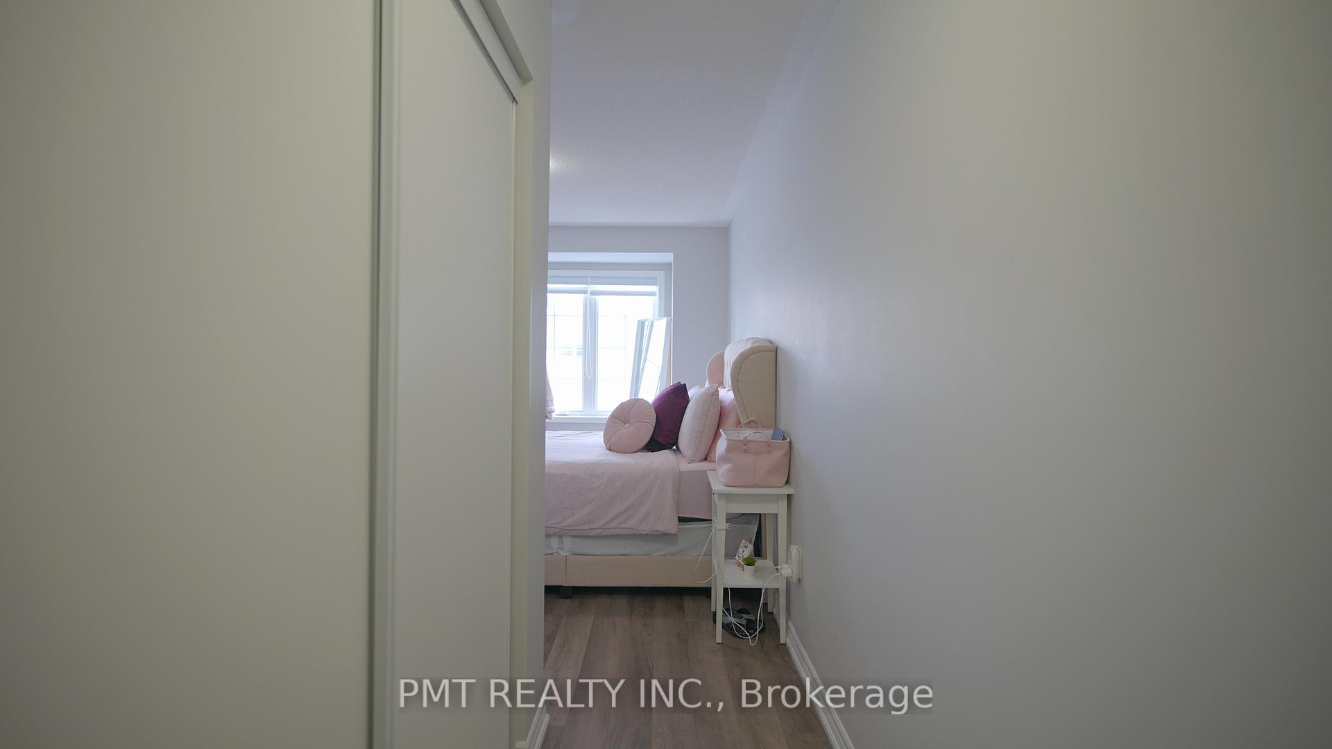 Photo 8 of 986 Alder Gate, Milton, Cobban — HOMEH