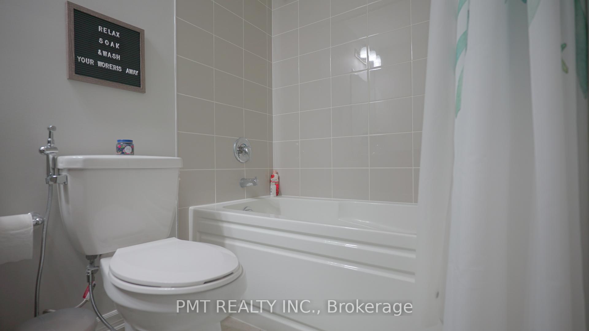 Photo 13 of 986 Alder Gate, Milton, Cobban — HOMEH