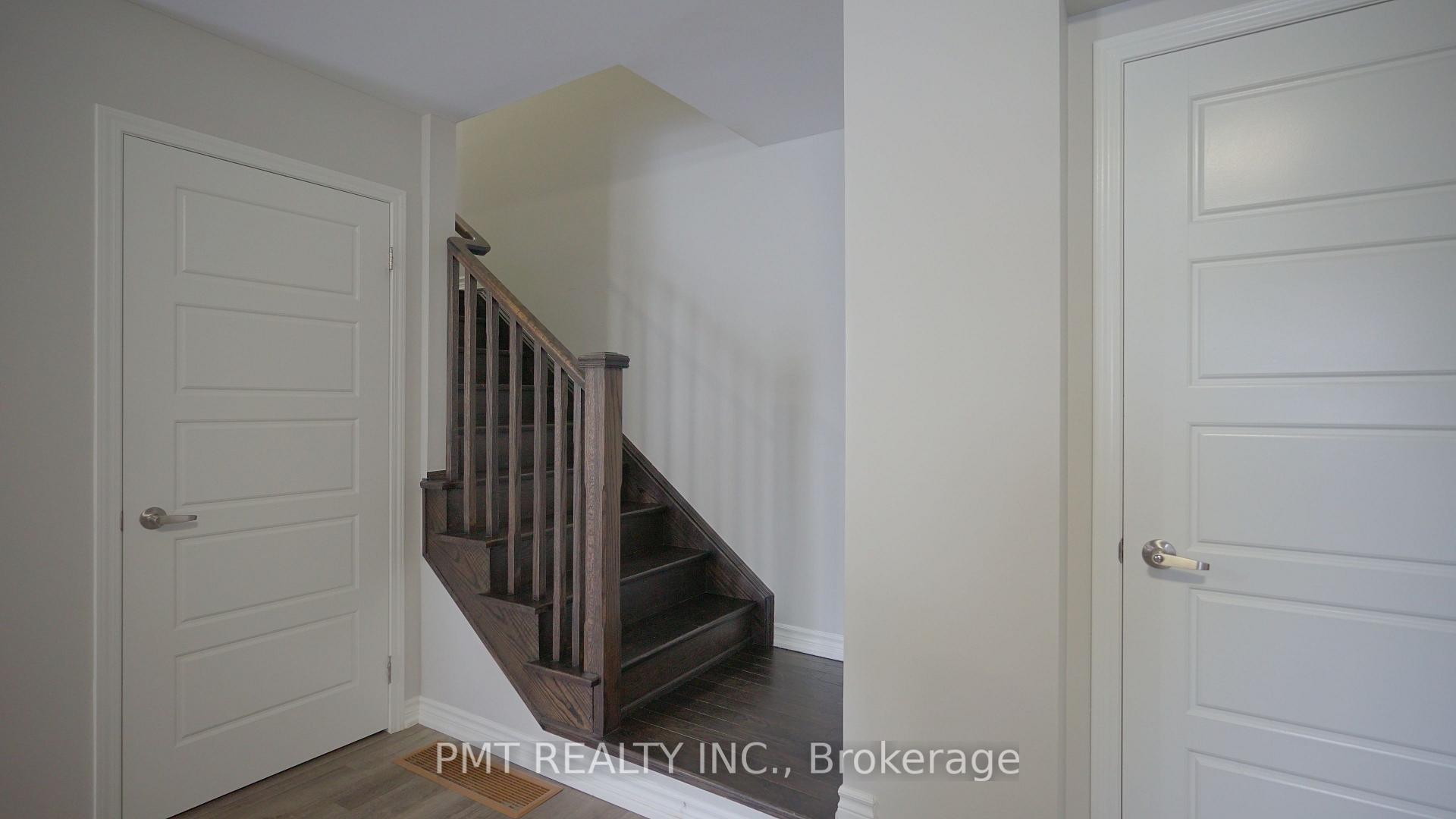 Photo 17 of 986 Alder Gate, Milton, Cobban — HOMEH