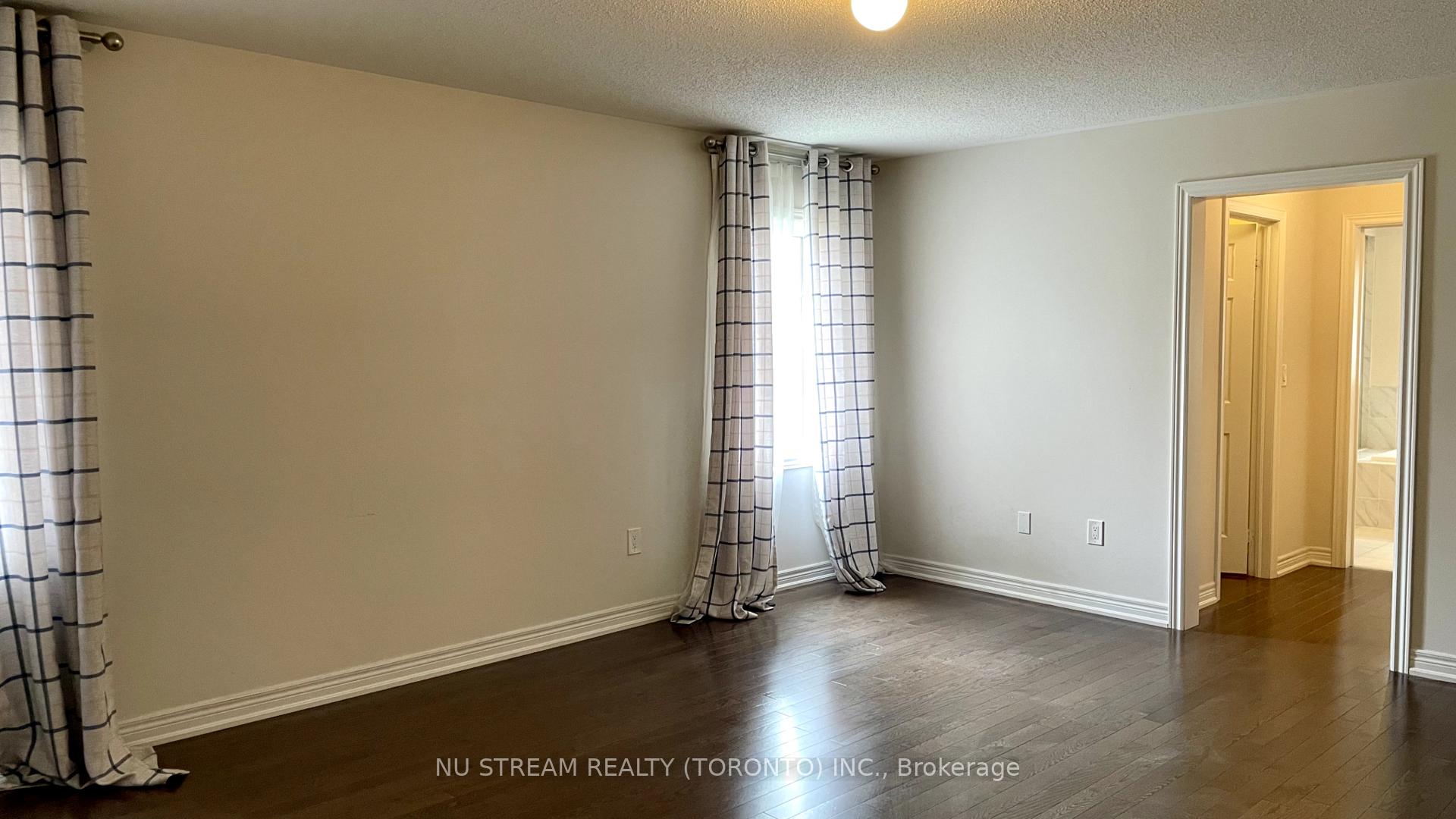 Photo 18 of 1 Collier Crescent, Markham, Wismer — HOMEH
